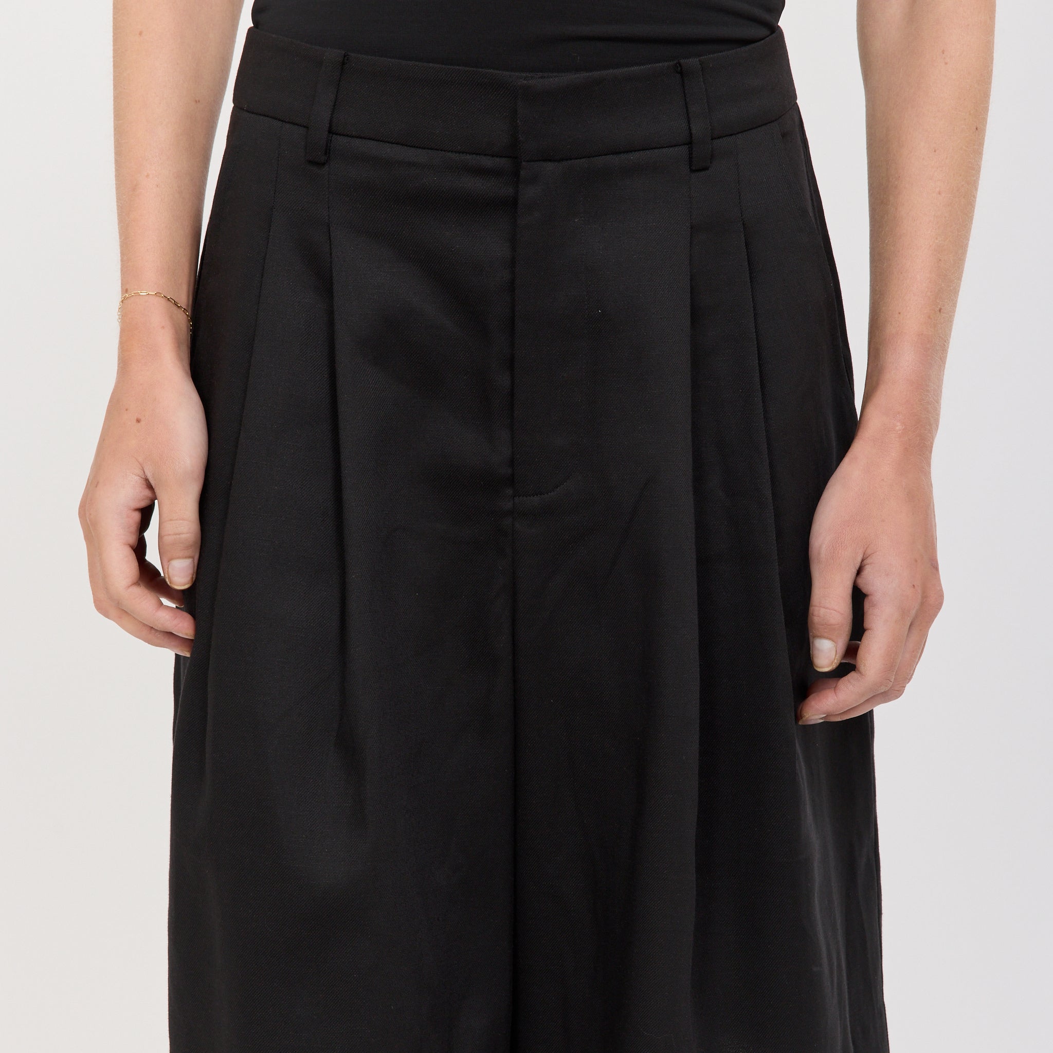 Blanca | Junia Shorts Black | Maplestore