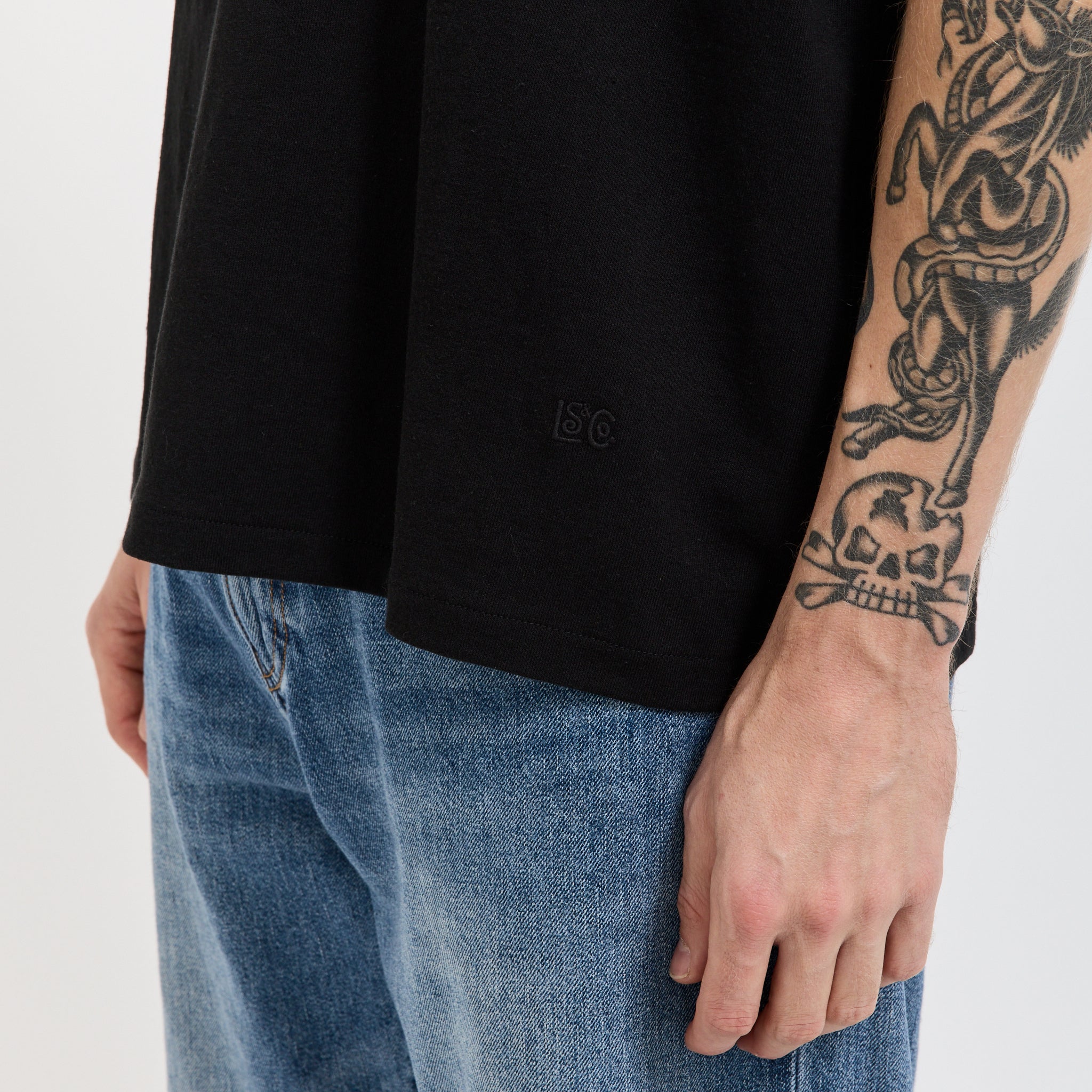Blue Tab Relaxed Tee Jet Black