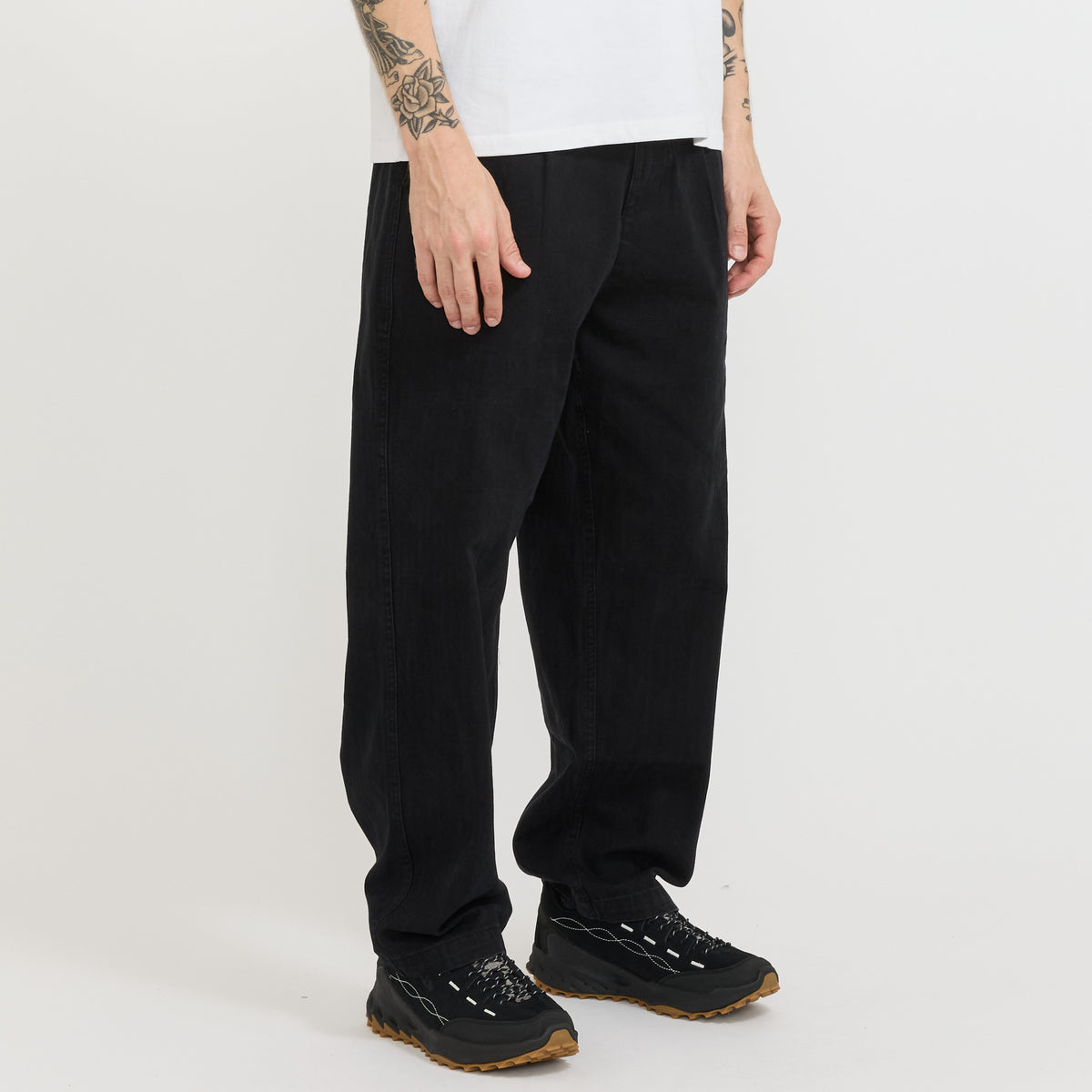 Butter Goods | Pleated Trousers Washed Black | Maplestore