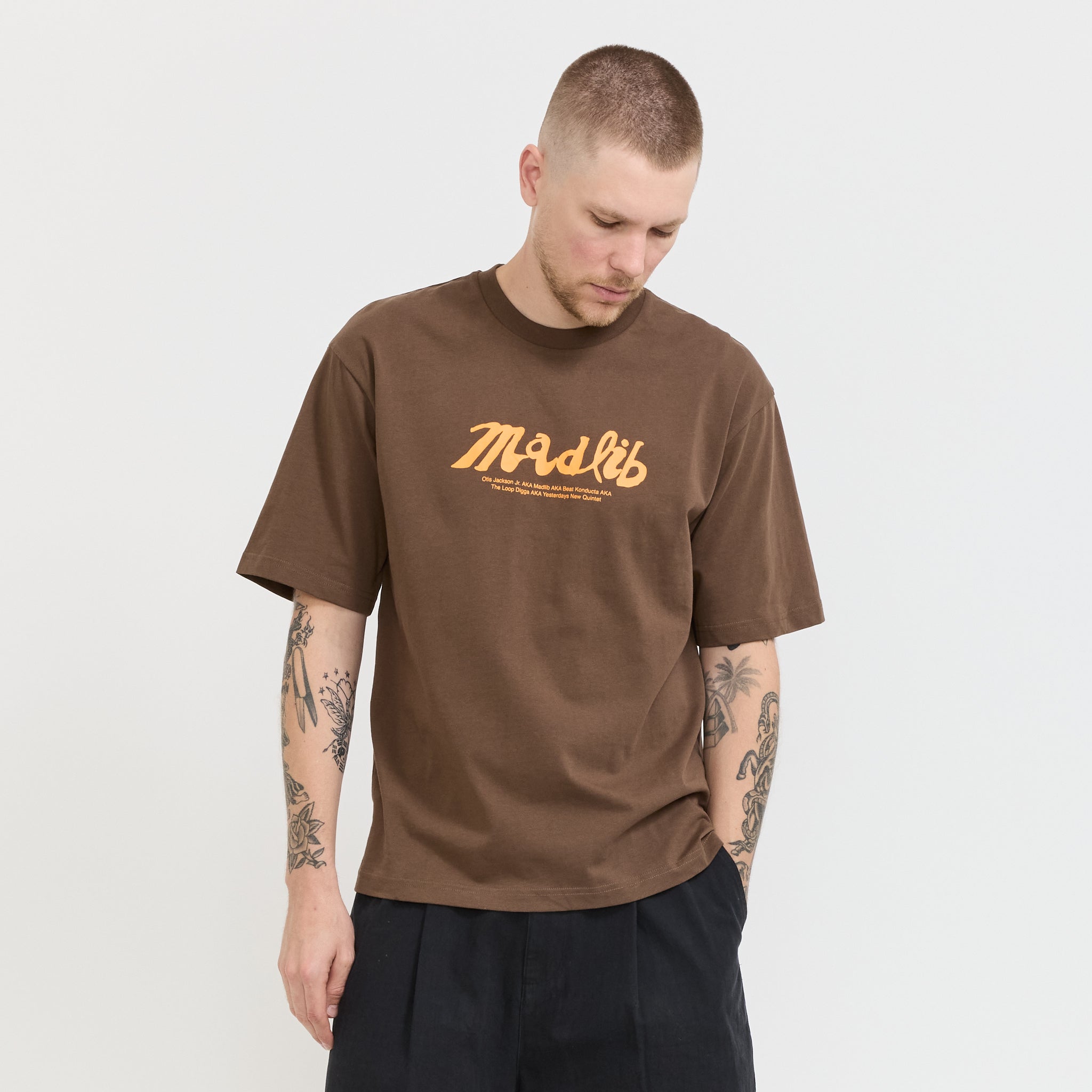 Alias Tee Brown