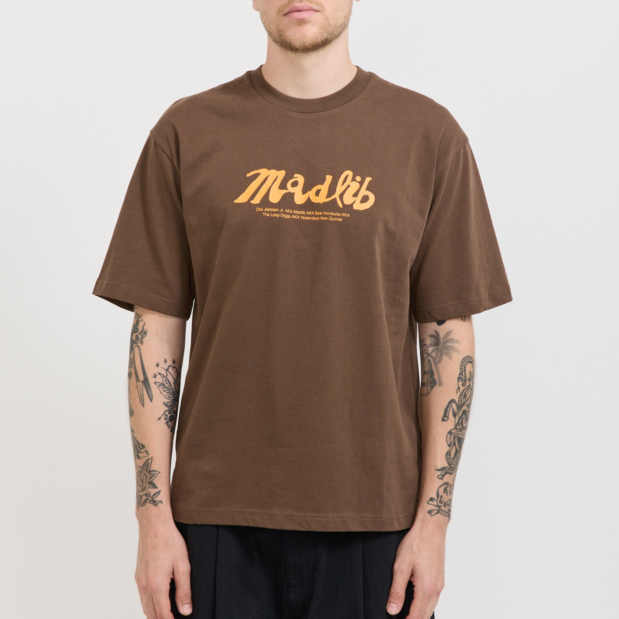 Alias Tee Brown