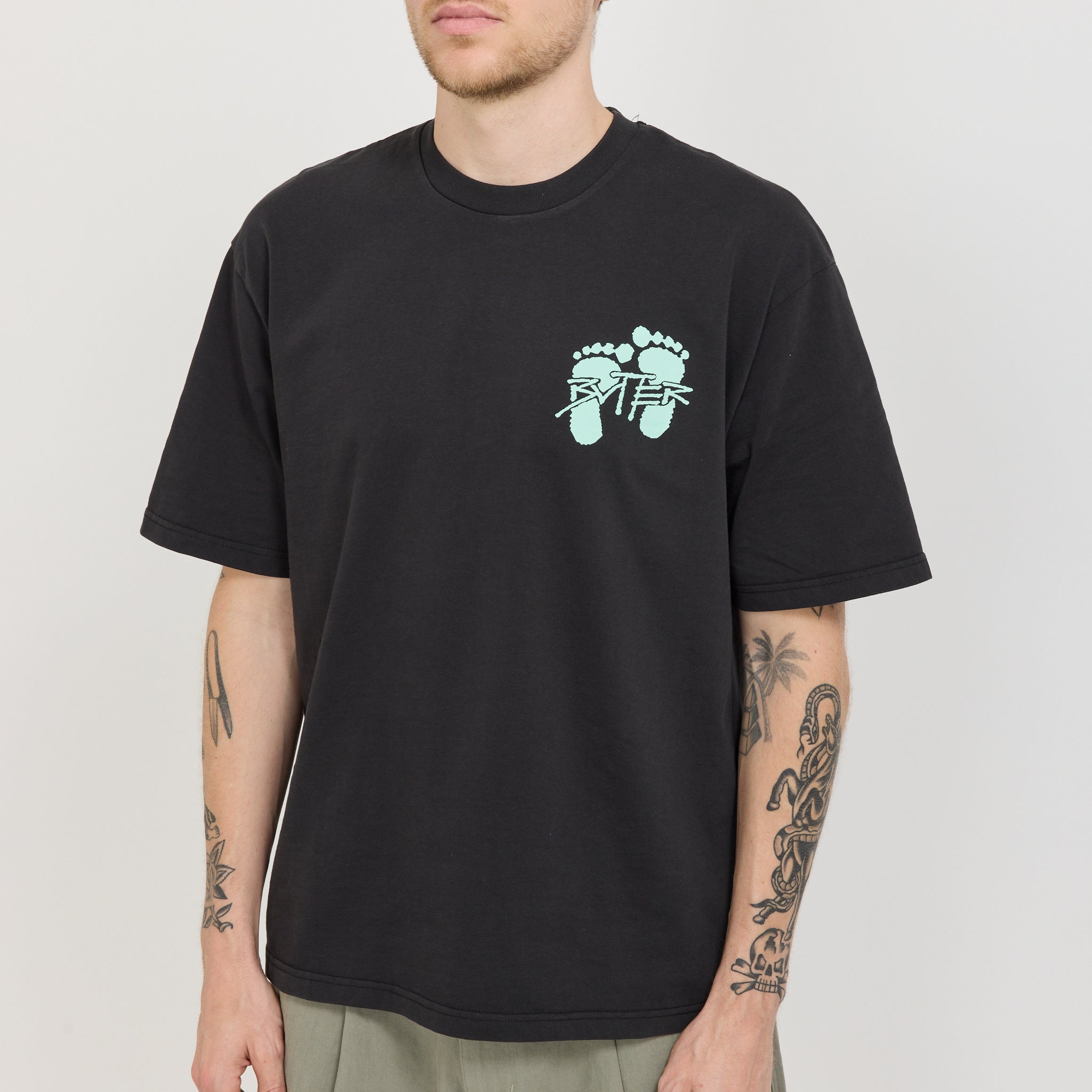 Footprints Tee Black