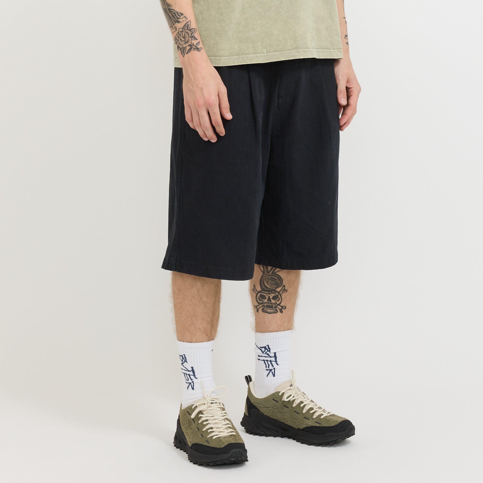 Pleated Shorts Washed Black