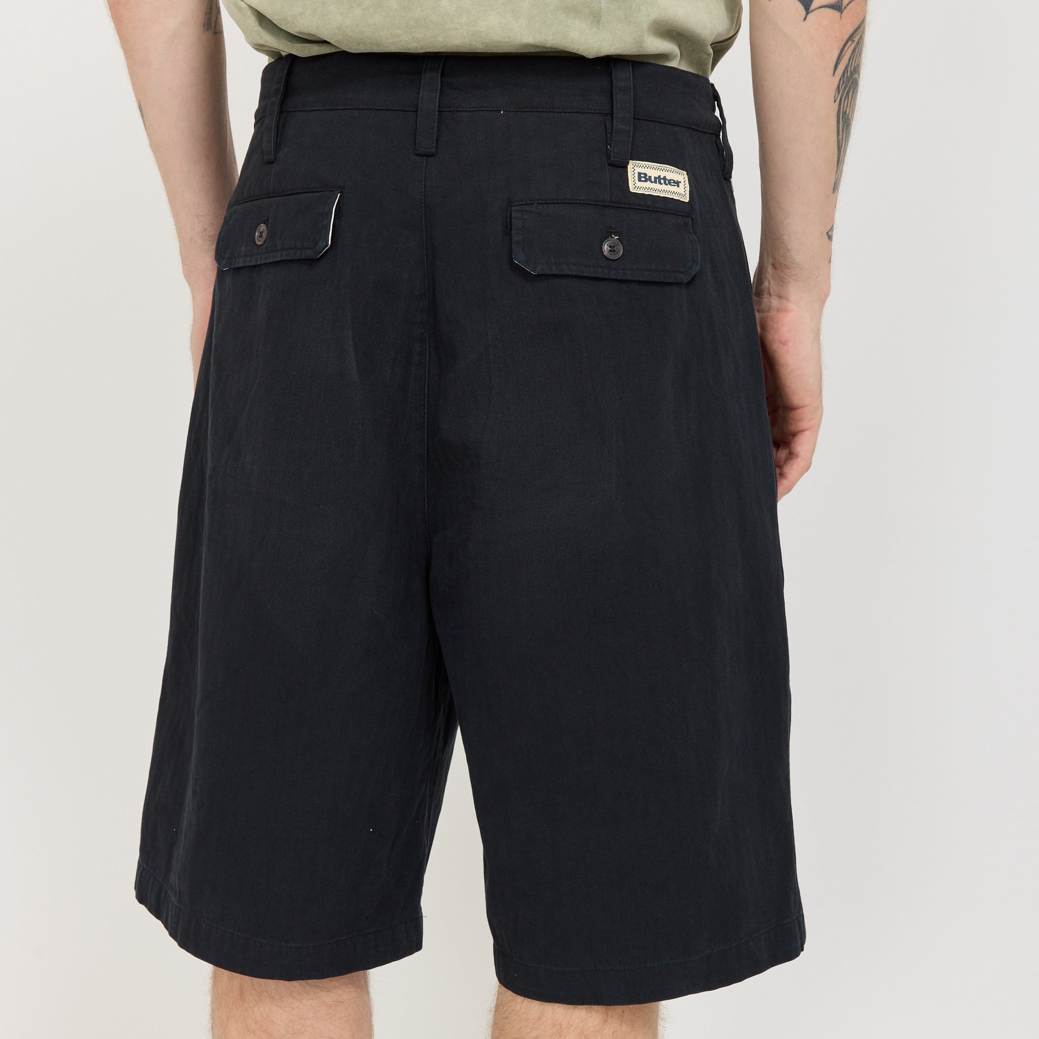 Pleated Shorts Washed Black