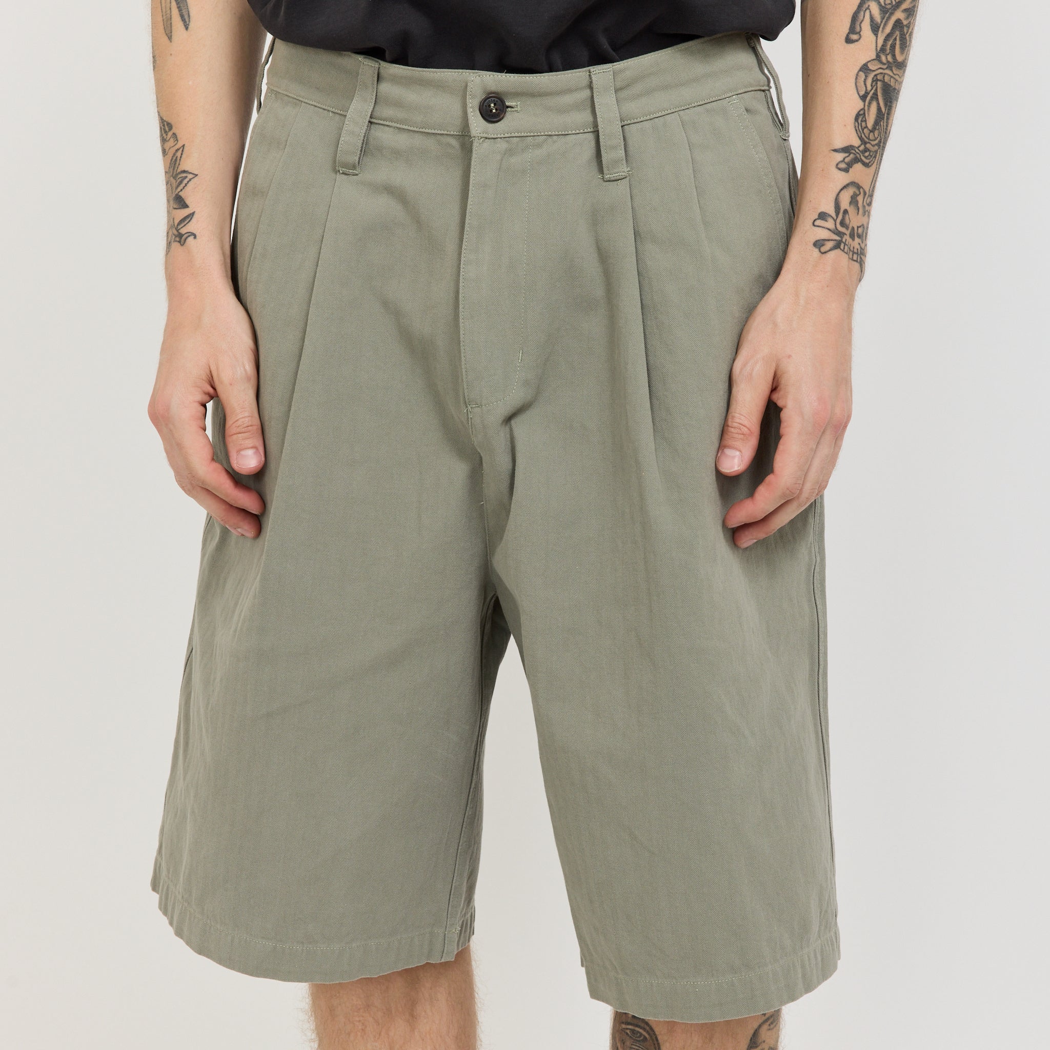 Pleated Shorts Washed Fatigue