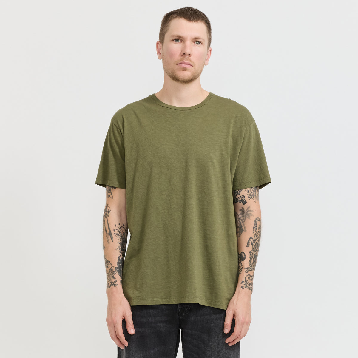 Nudie Jeans Co. | Roffe T-Shirt Olive Green | Maplestore