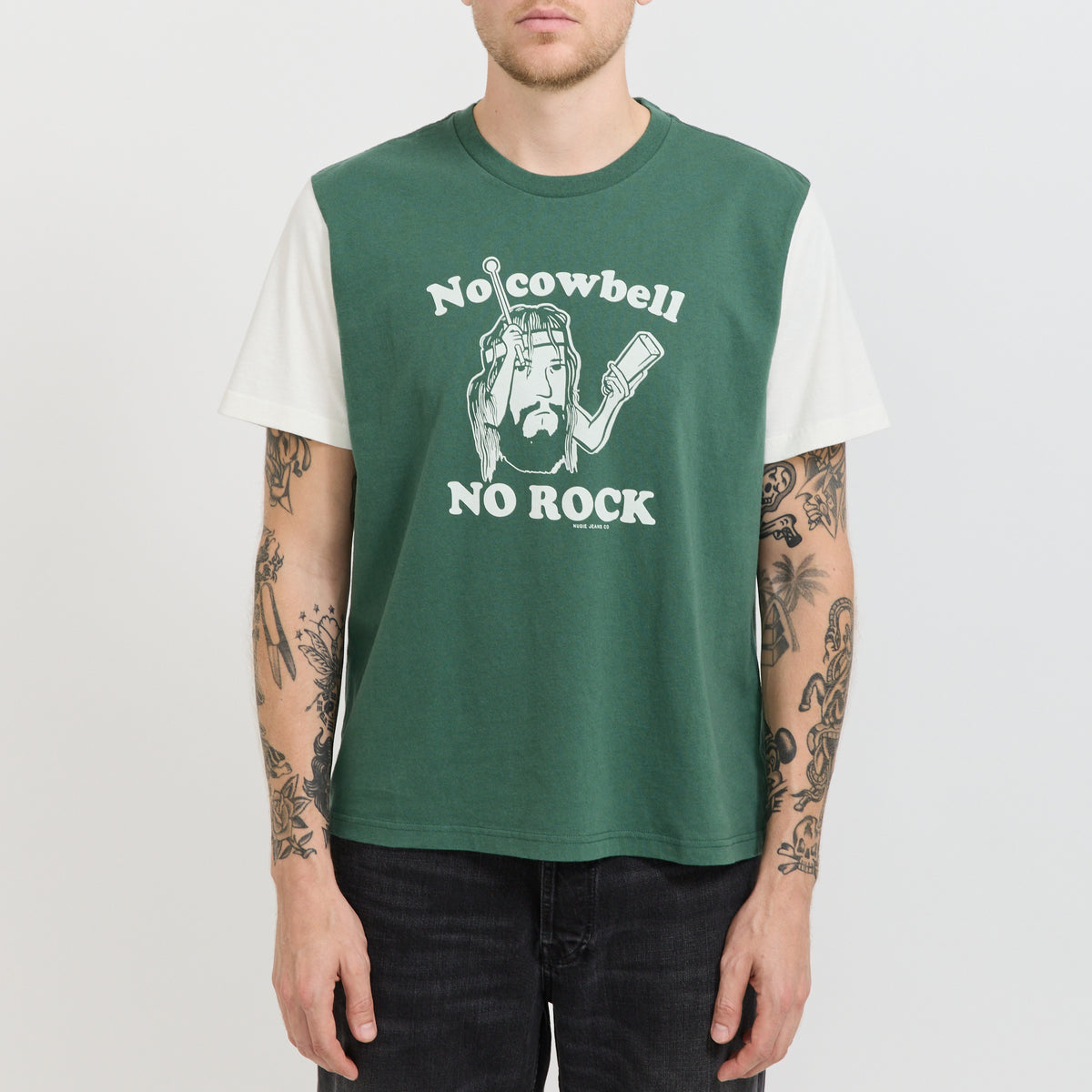 Nudie Jeans Co. | Roy Short T-Shirt Cowbell Off White/Green | Maplestore