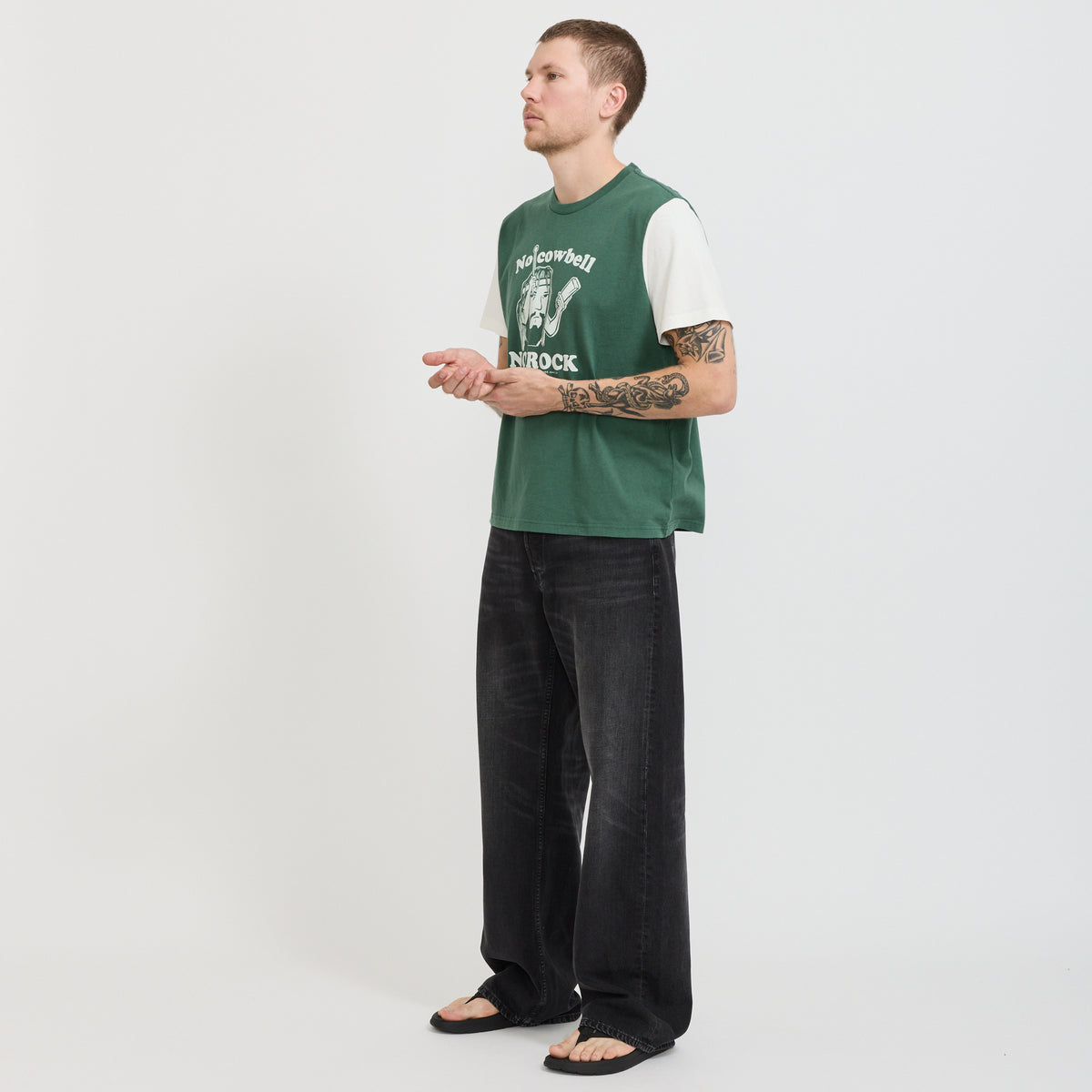 Nudie Jeans Co. | Roy Short T-Shirt Cowbell Off White/Green | Maplestore