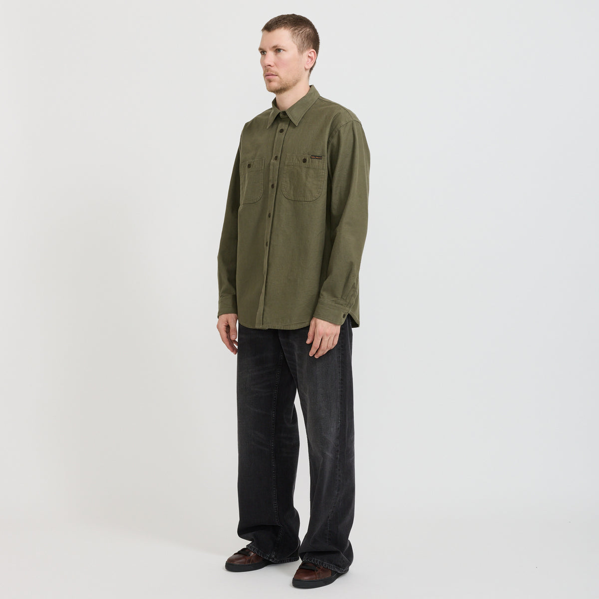 Nudie Jeans Co. | Julian Shirt Back Sateen Olive Green | Maplestore