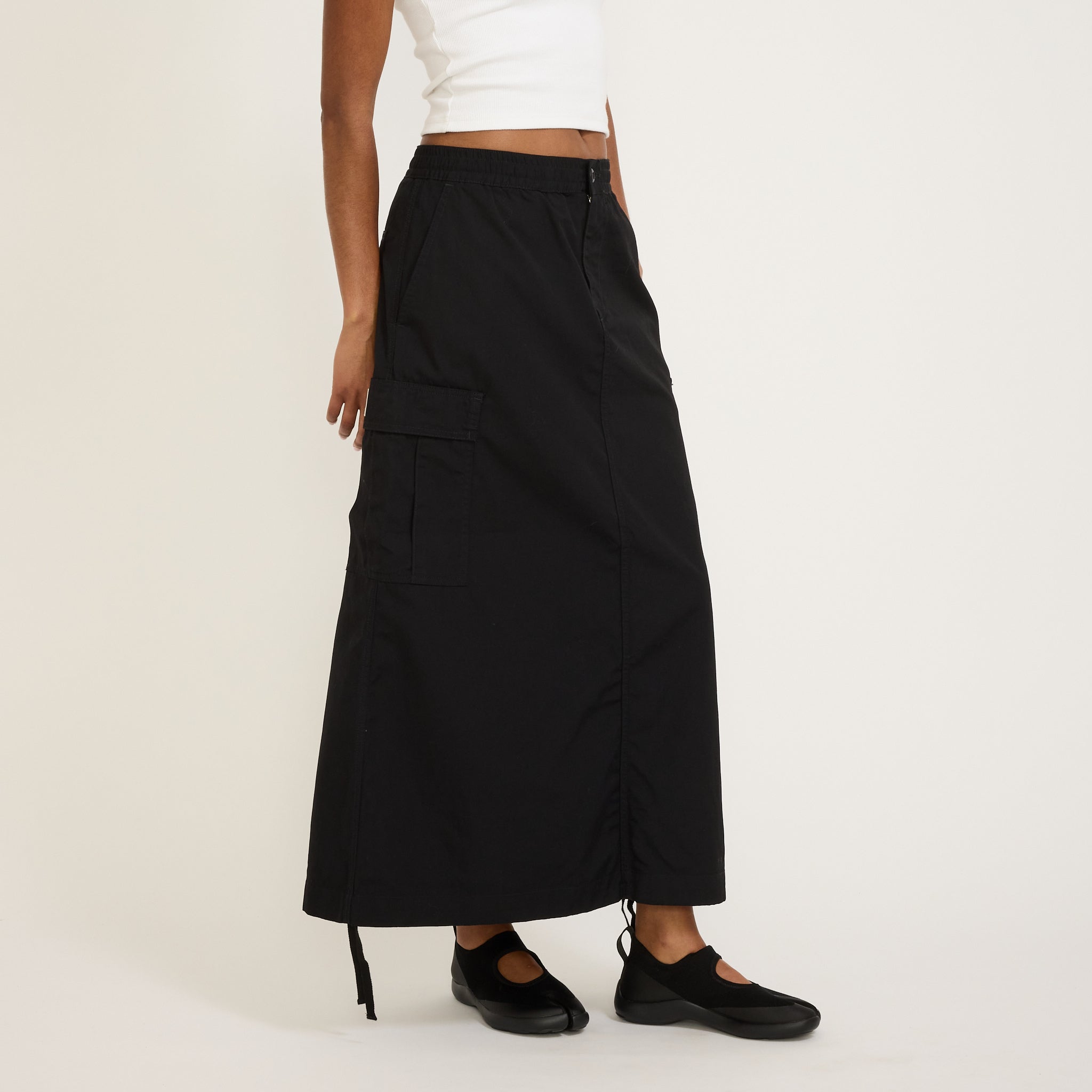 Carhartt WIP | Women's Cargo Skirt Long Black Rinsed | Maplestore