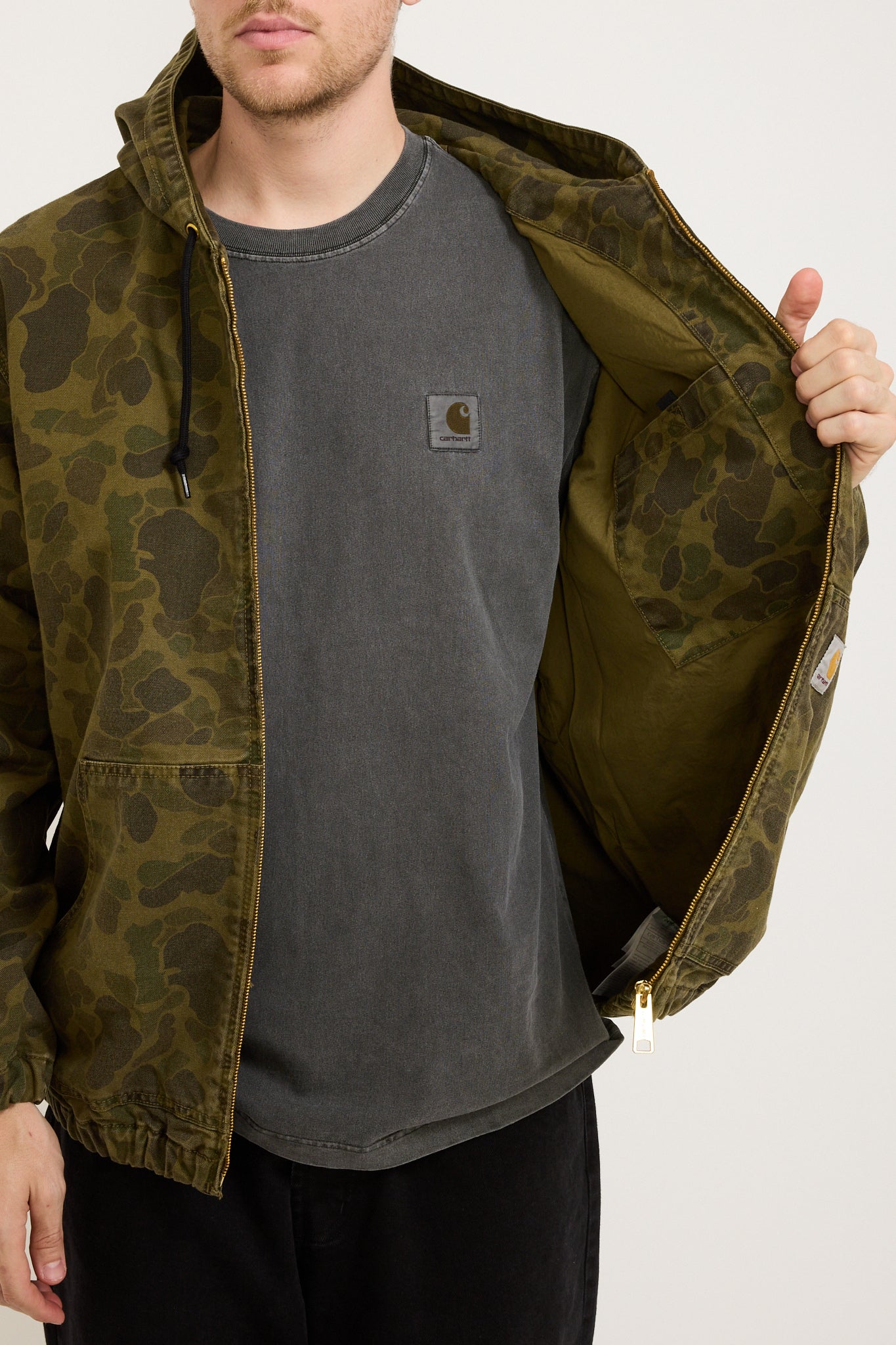 Carhartt WIP | Duck Active Jacket Camo Duck Green/Green | Maplestore