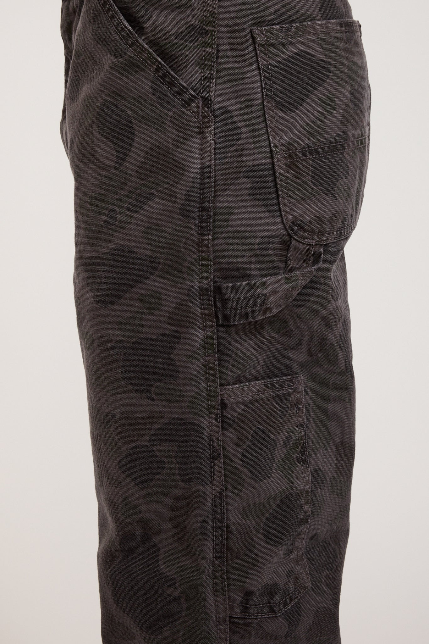 Carhartt WIP | Duck Single Knee Pant Camo Duck Green/Graphite | Maplestore