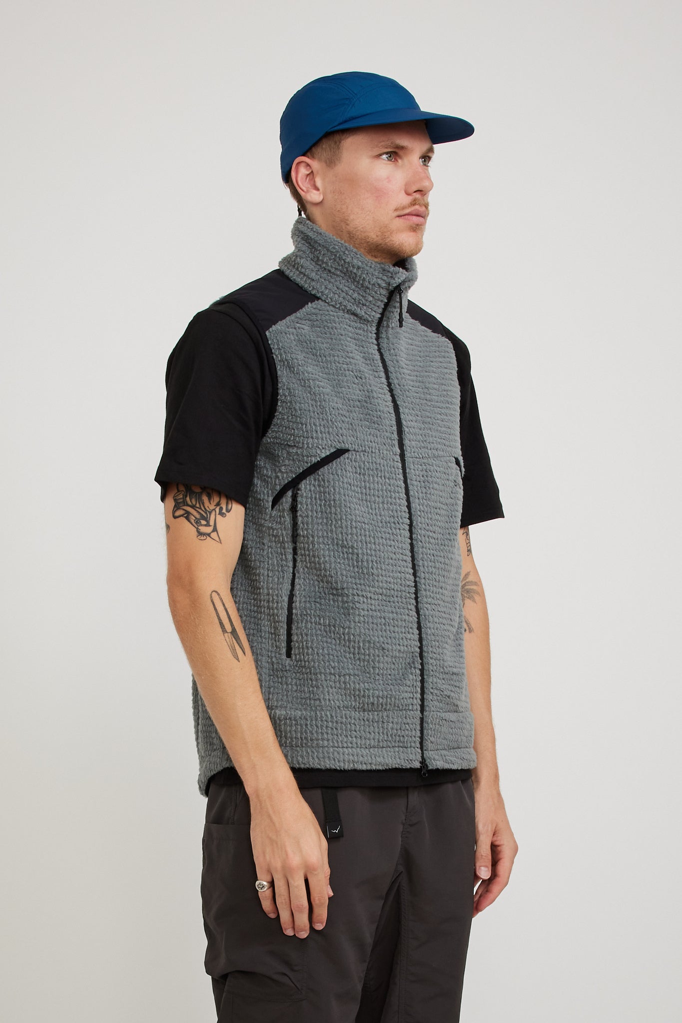 Cayl | Alpha Vest Grey | Maplestore