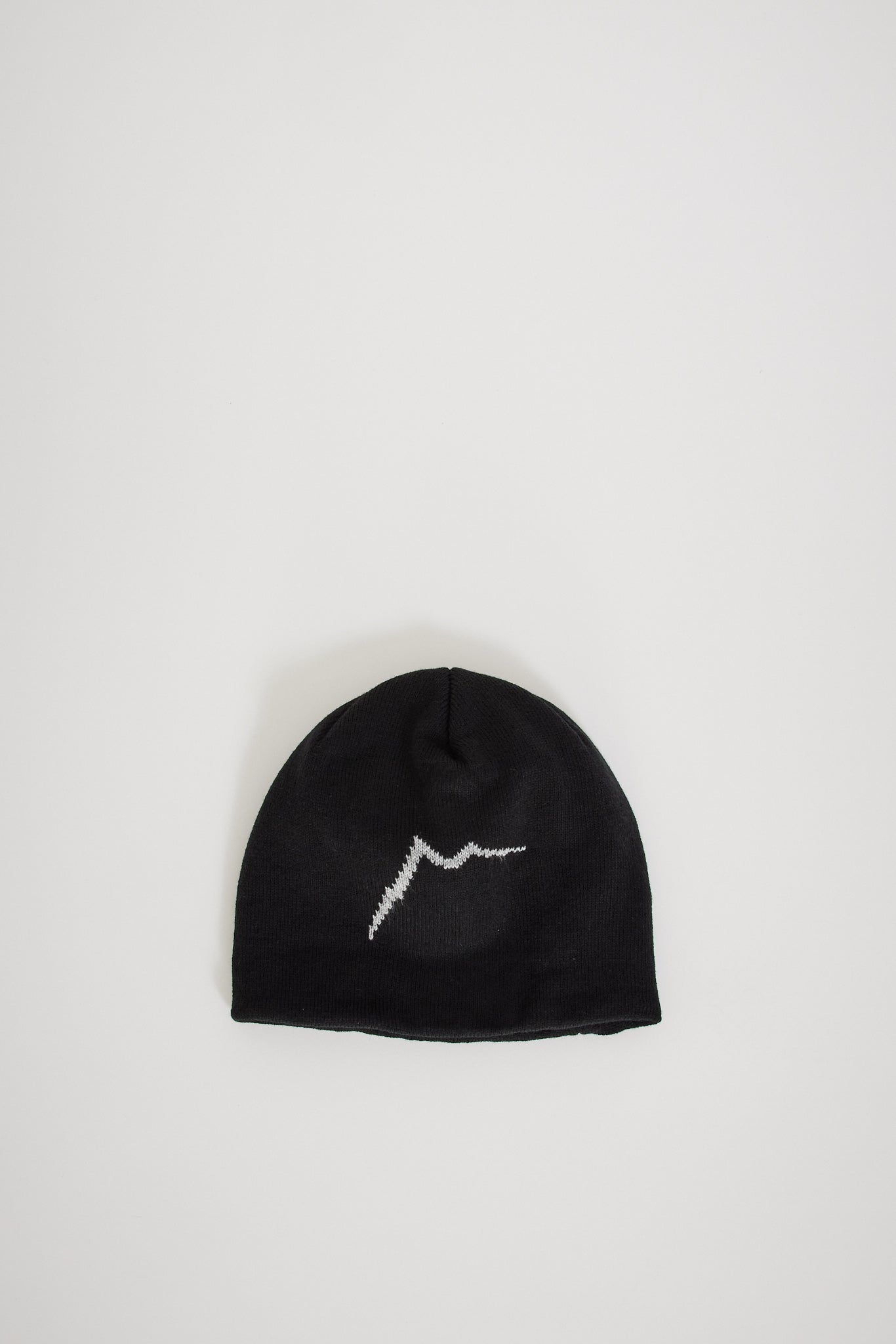 Cayl | Logo Beanie Short Black | Maplestore