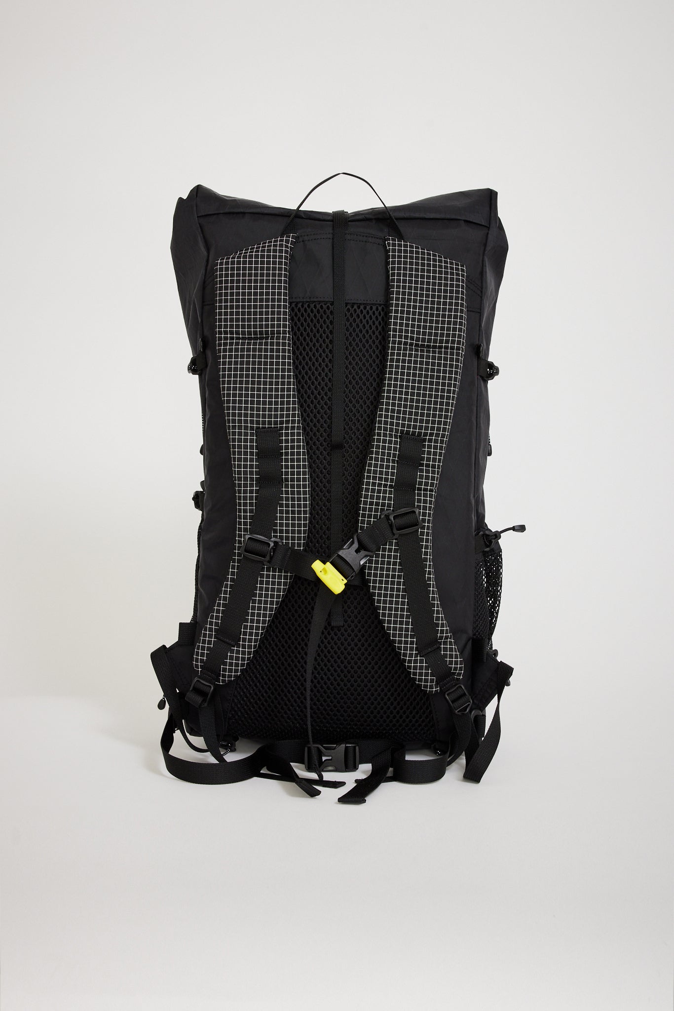 Cayl Mari Rolltop X-Pac Black | Maplestore