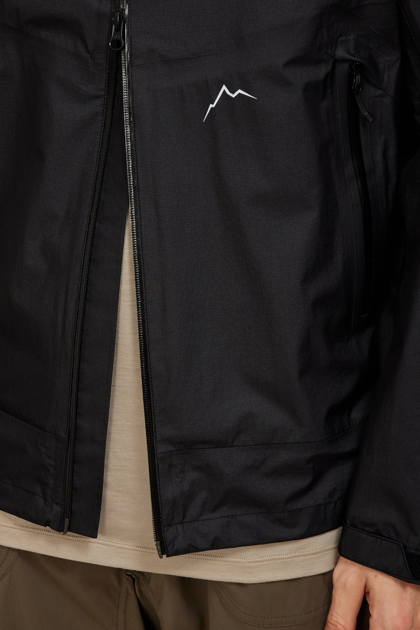 Cayl | Shield Air Jacket Black | Maplestore