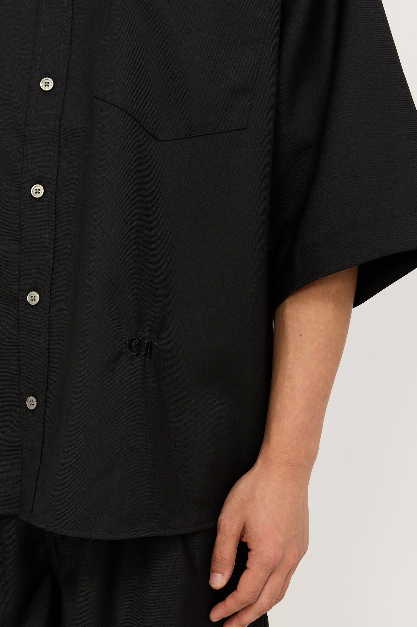 S/S Generous Shirt Black Wool