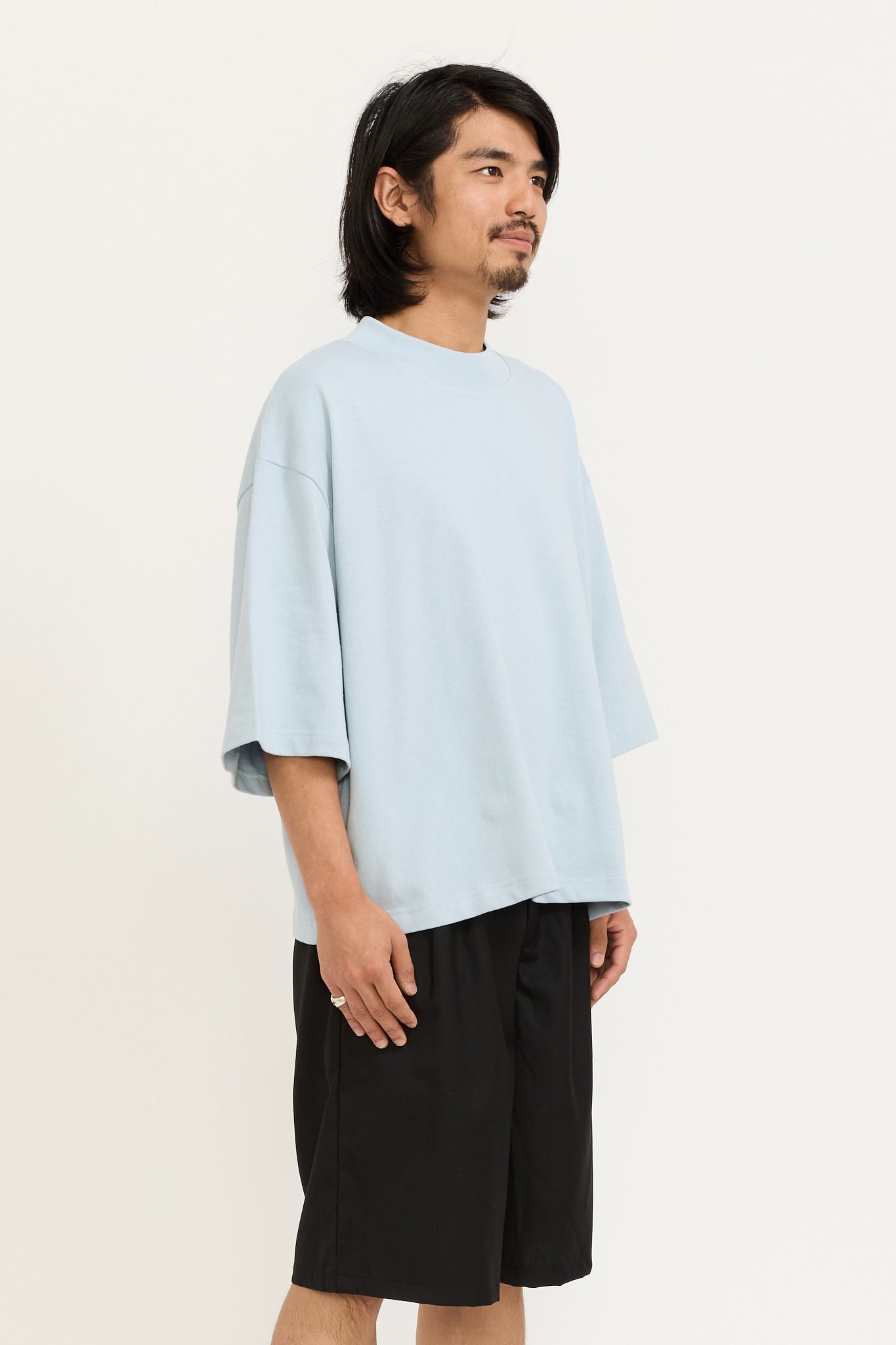 Wide Tee Chalk