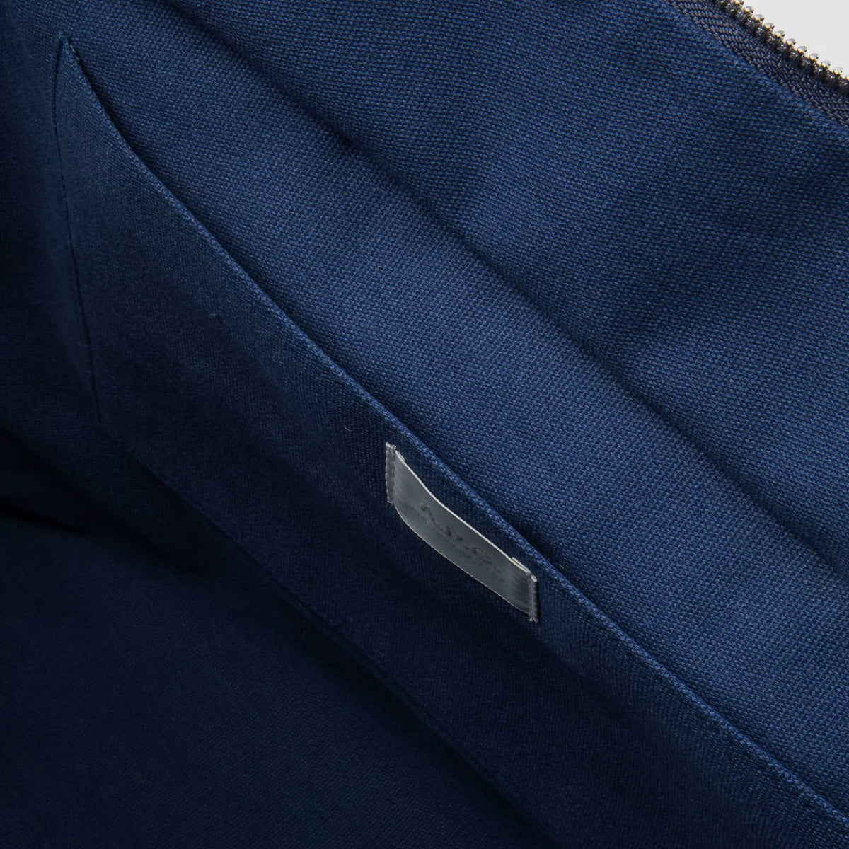 A.P.C. | Le Drummer Toile Large Tote Bag Indigo | Maplestore