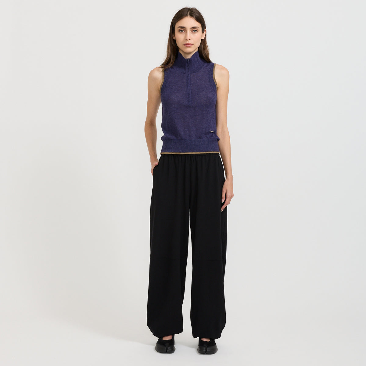 Fine Yarn Half Zip Vest Blue