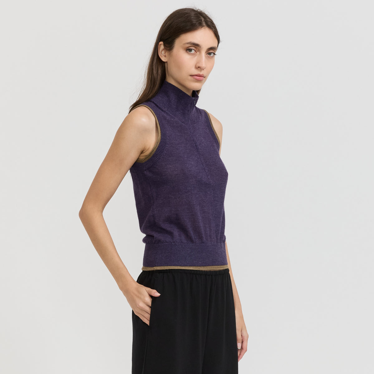 Fine Yarn Half Zip Vest Blue