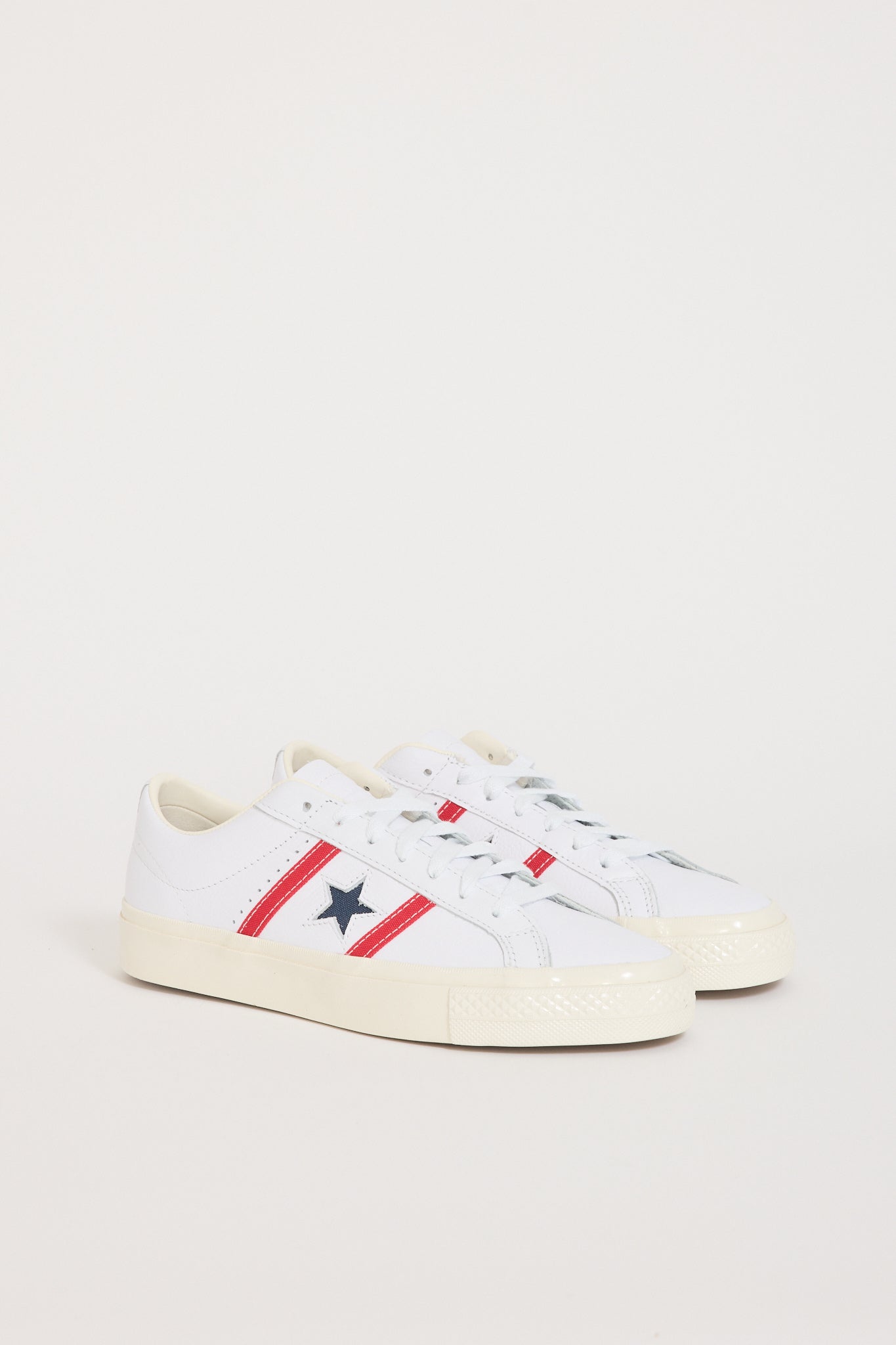 Converse | One Star Academy Pro Low White/Red/Blue | Maplestore