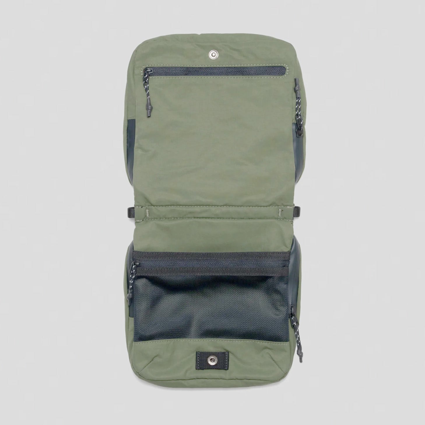 Topologie | Casette Sacoche Medium Deep Forest Washed Nylon | Maplestore