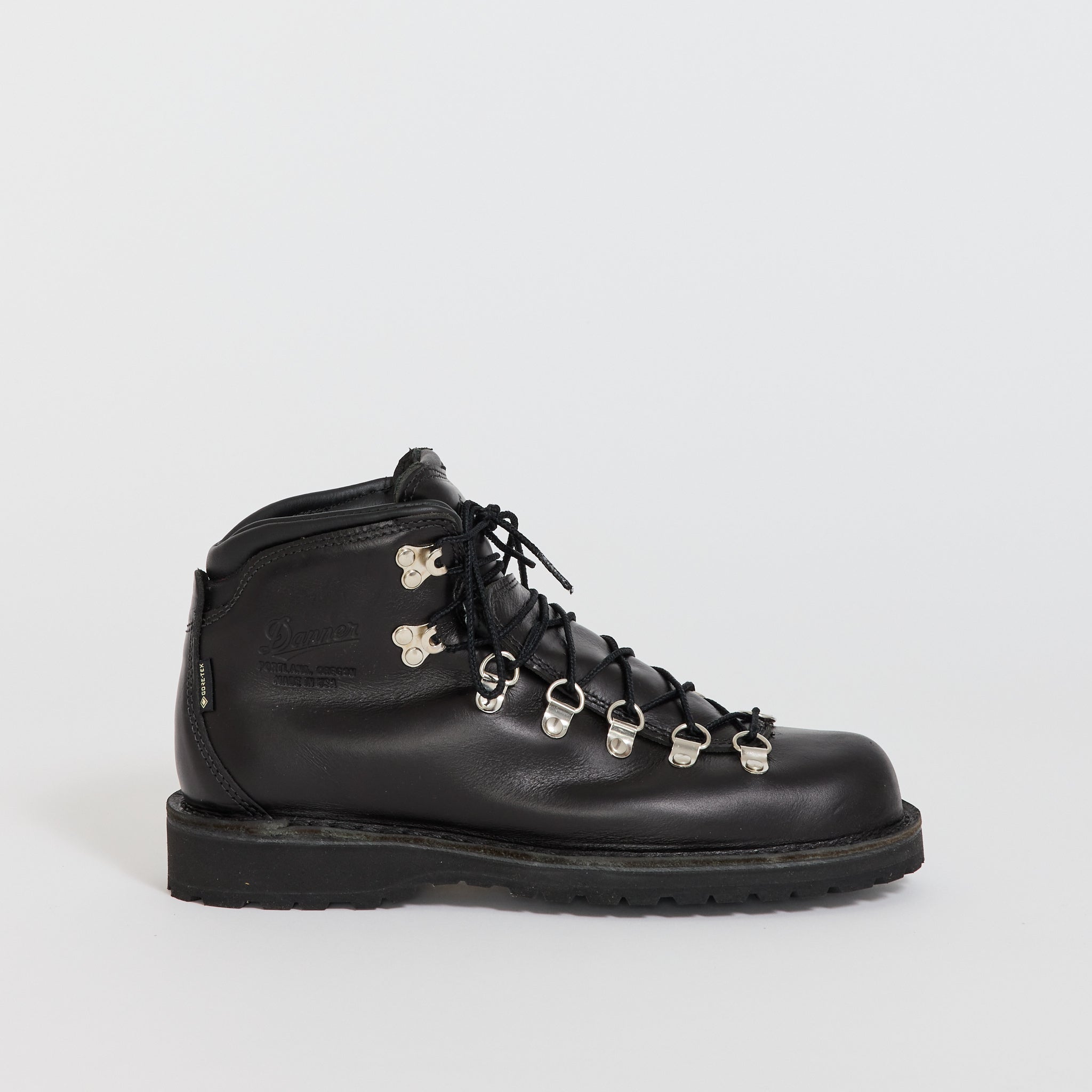 Danner | Mountain Pass Black Glace | Maplestore