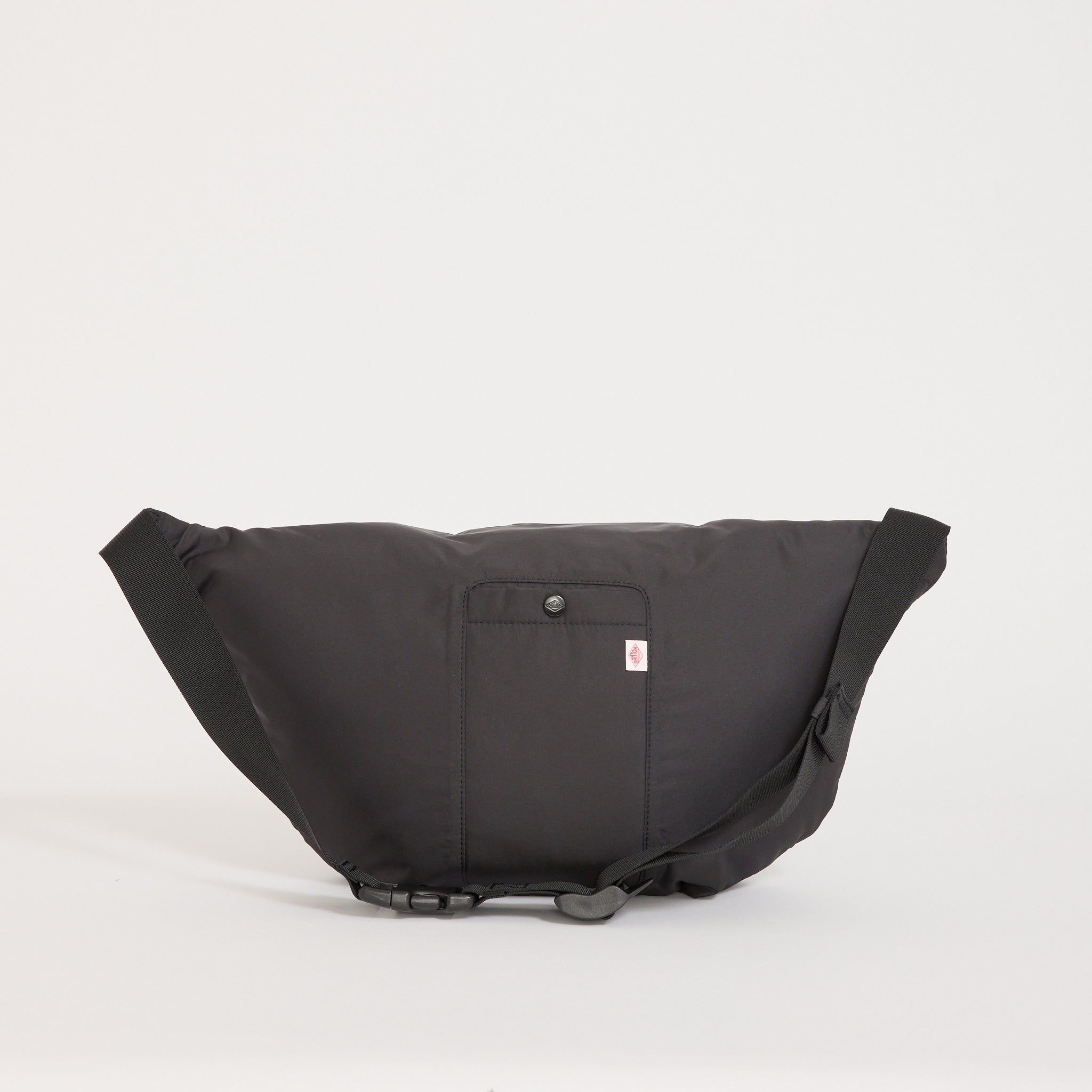 Danton | Chemin Vert 8.4 Sling Bag Black | Maplestore