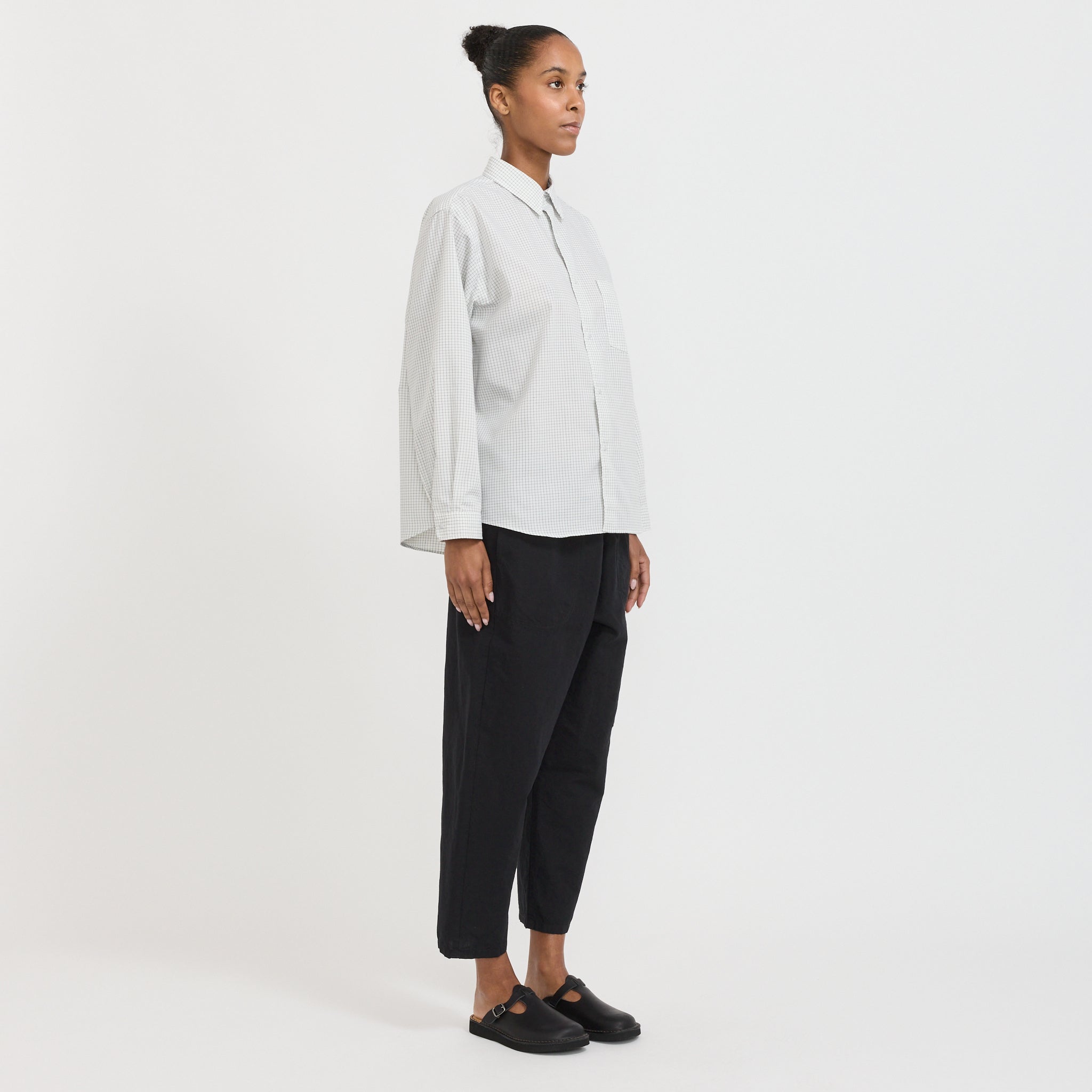 Danton | Womens Easy Pants Cotton/Linen Weather Cloth Black | Maplestore