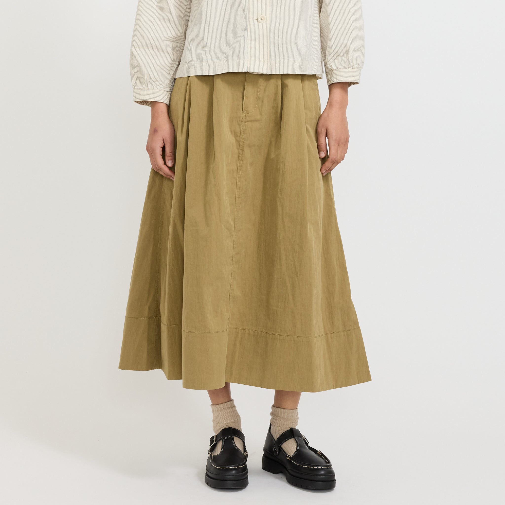 2 Tuck Skirt Dark Beige