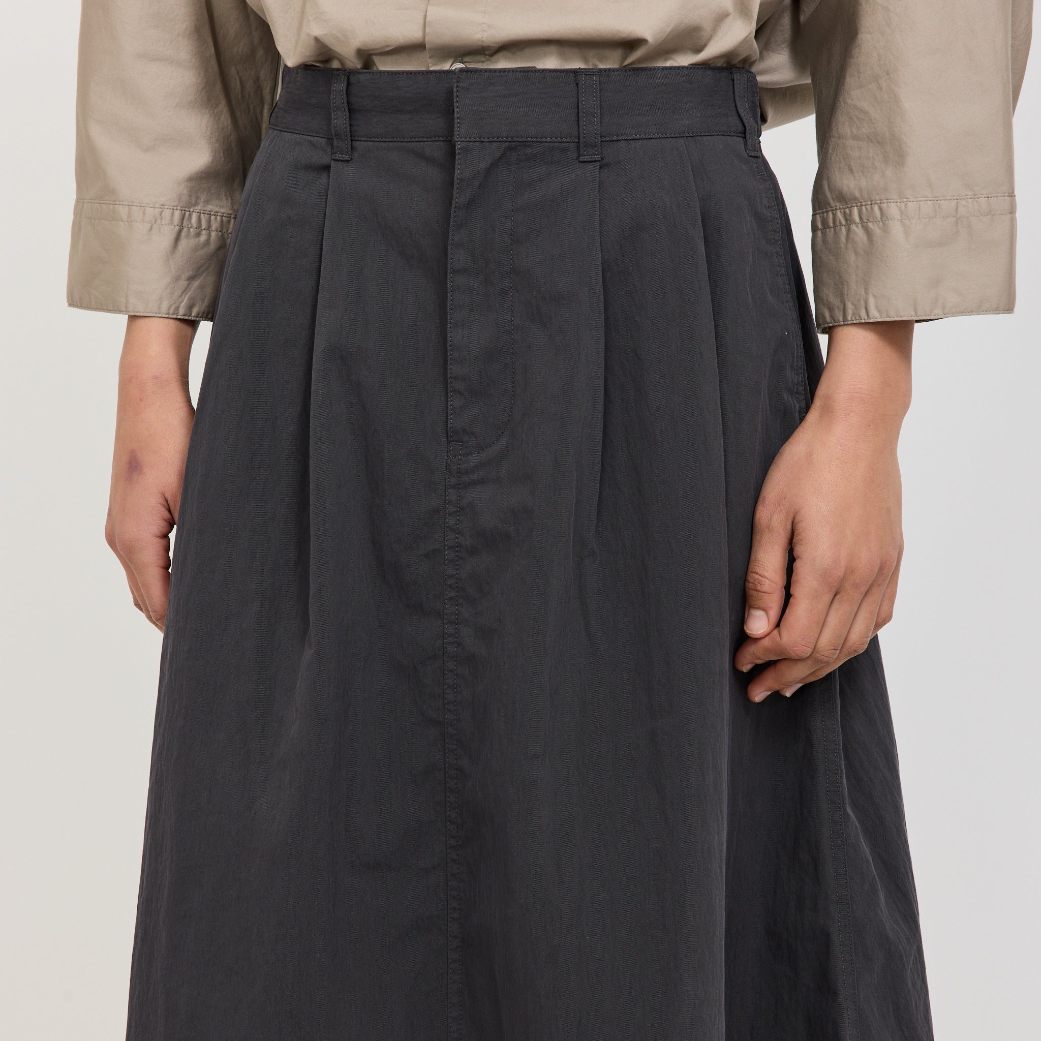 2 Tuck Skirt Charcoal