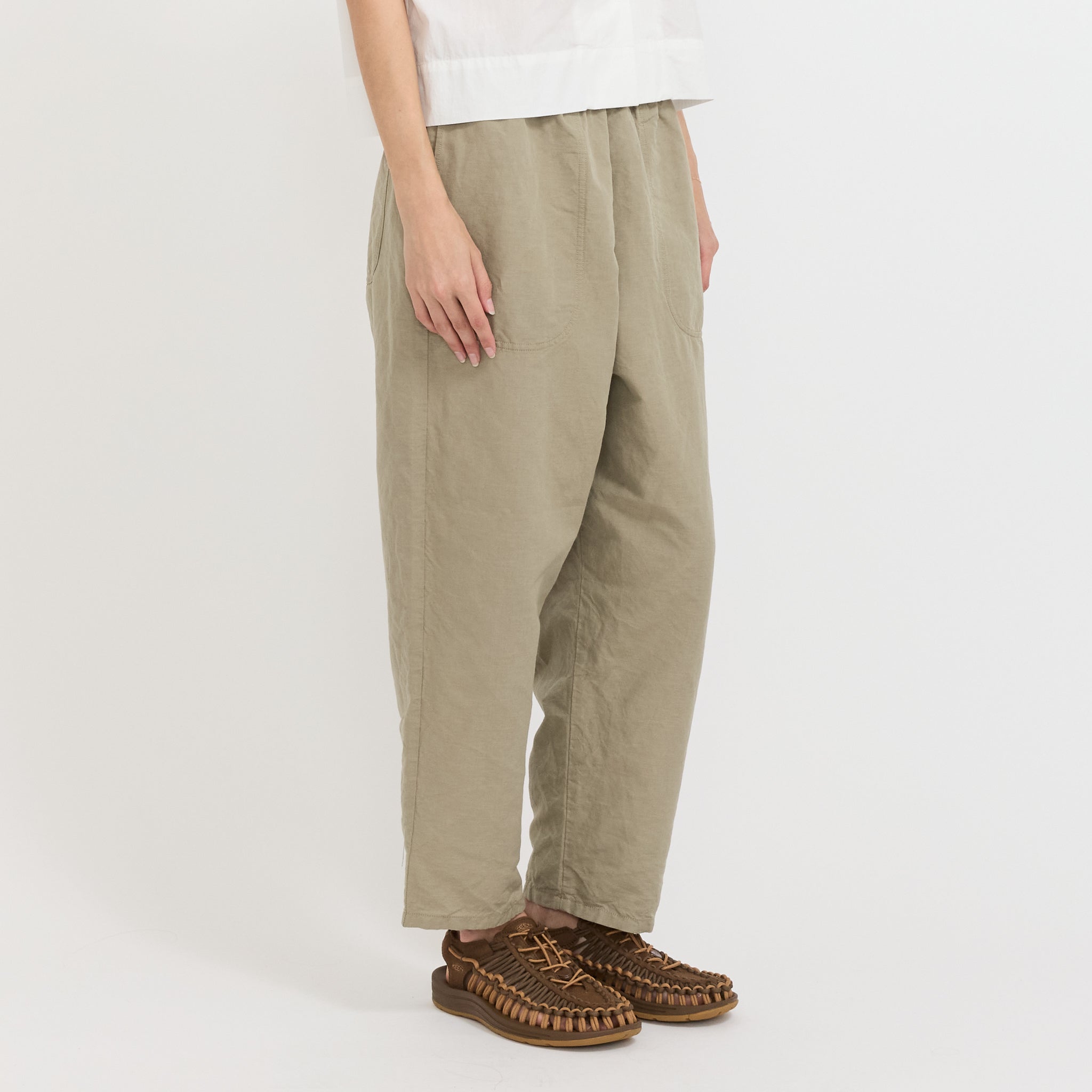 Danton | Womens Easy Pants Cotton/Linen Weather Cloth Olive | Maplestore