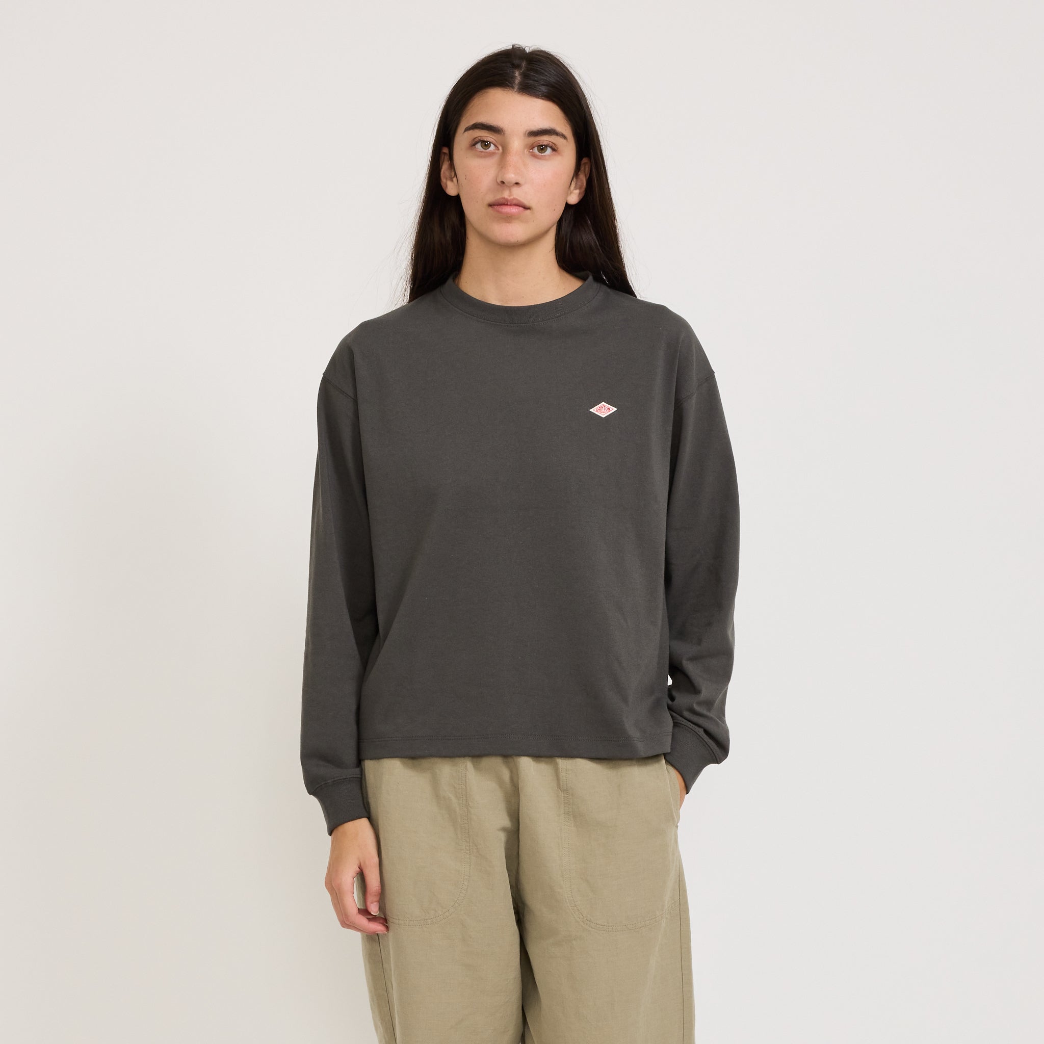 Danton | Womens Long Sleeve T-Shirt Coal Grey | Maplestore