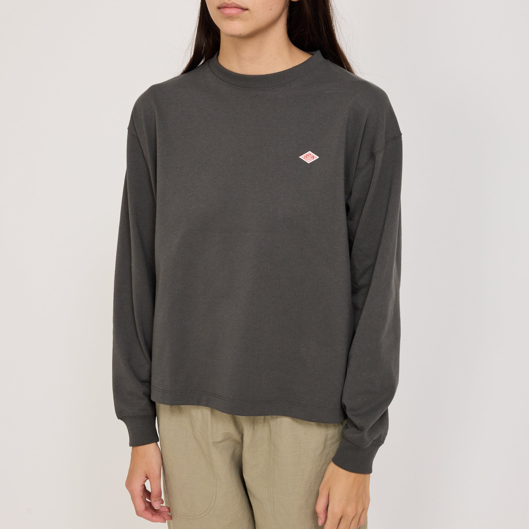 Danton | Womens Long Sleeve T-Shirt Coal Grey | Maplestore