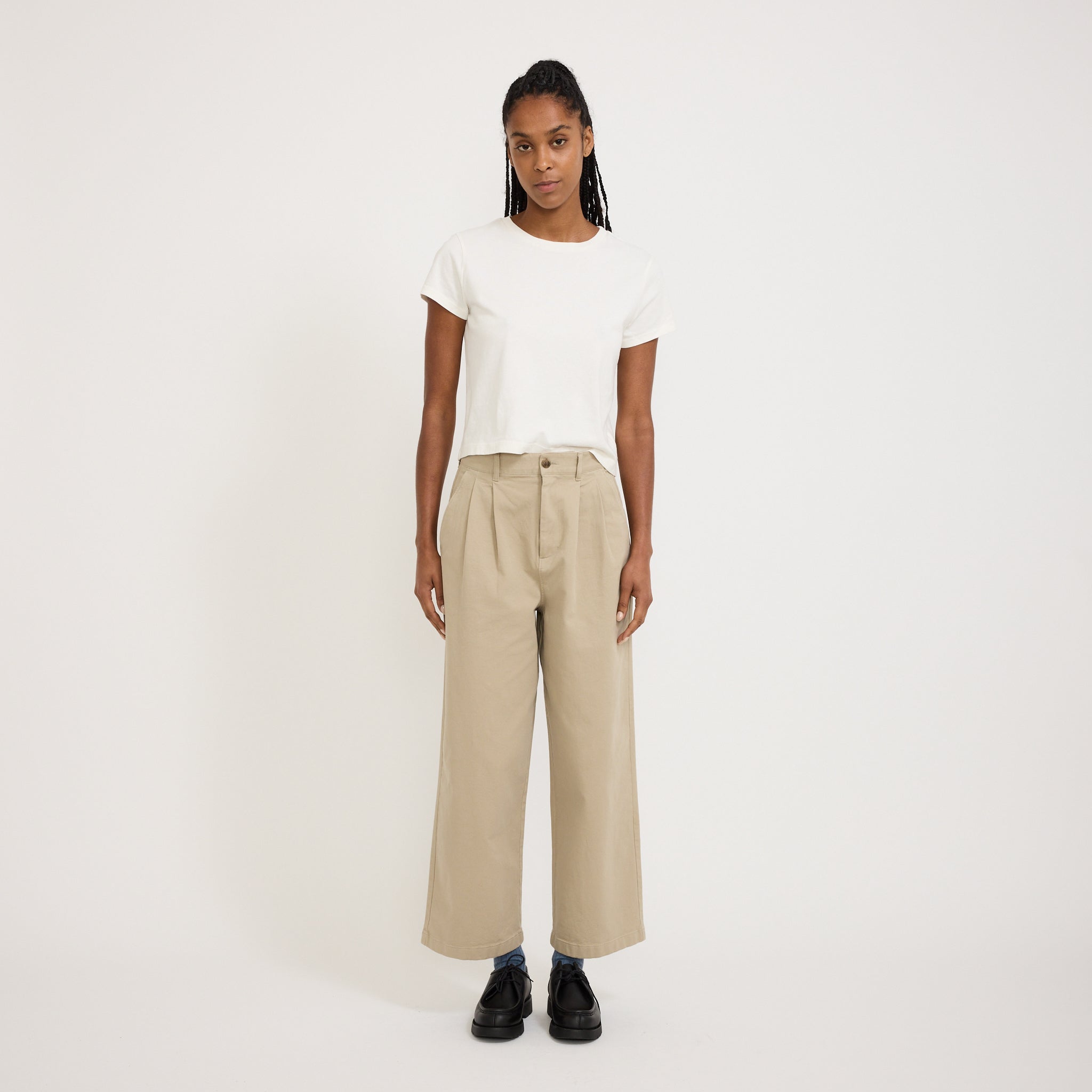 Danton | Womens 2 Tuck Wide Pants Twill Light Beige | Maplestore
