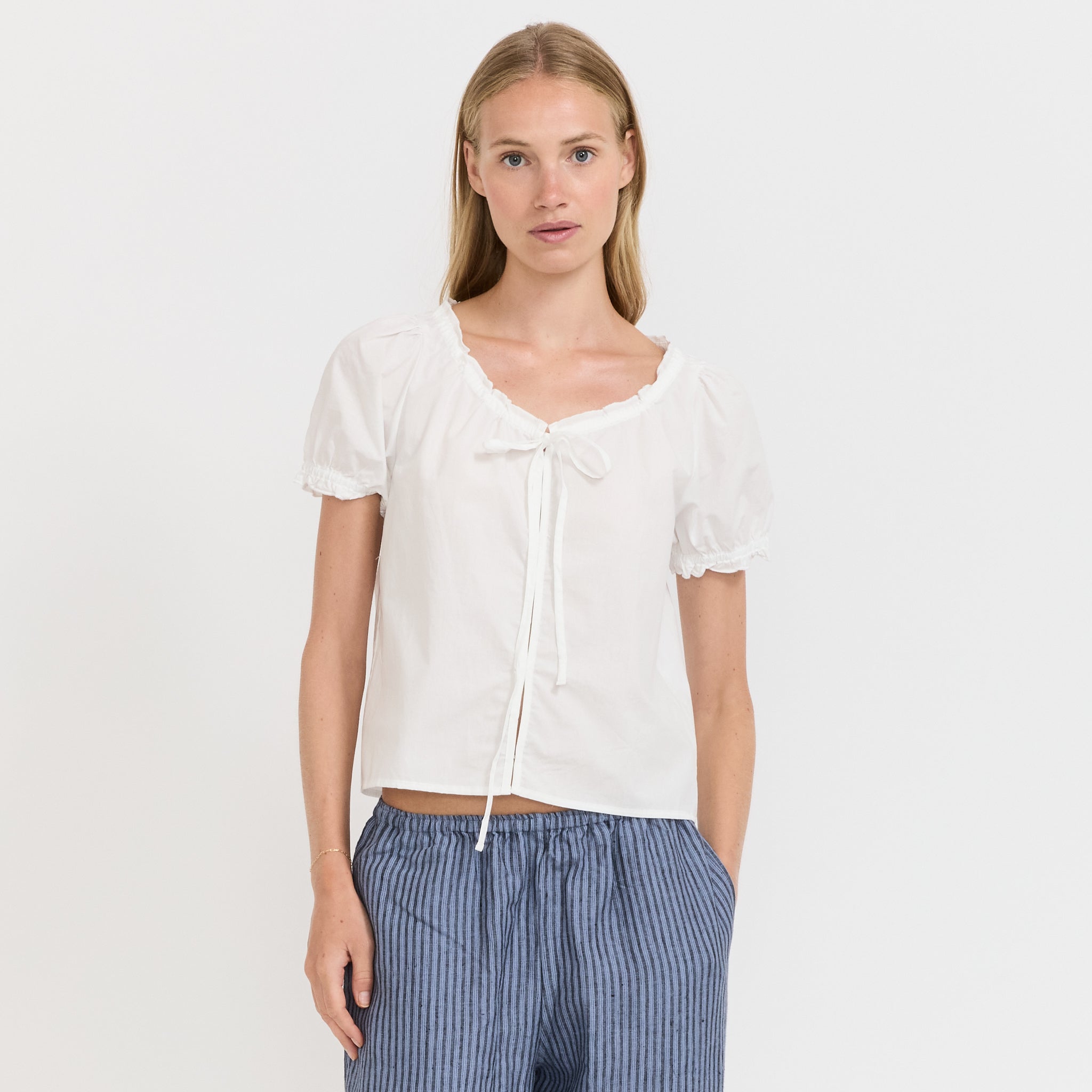 Deiji Studios | Close Shirt White | Maplestore