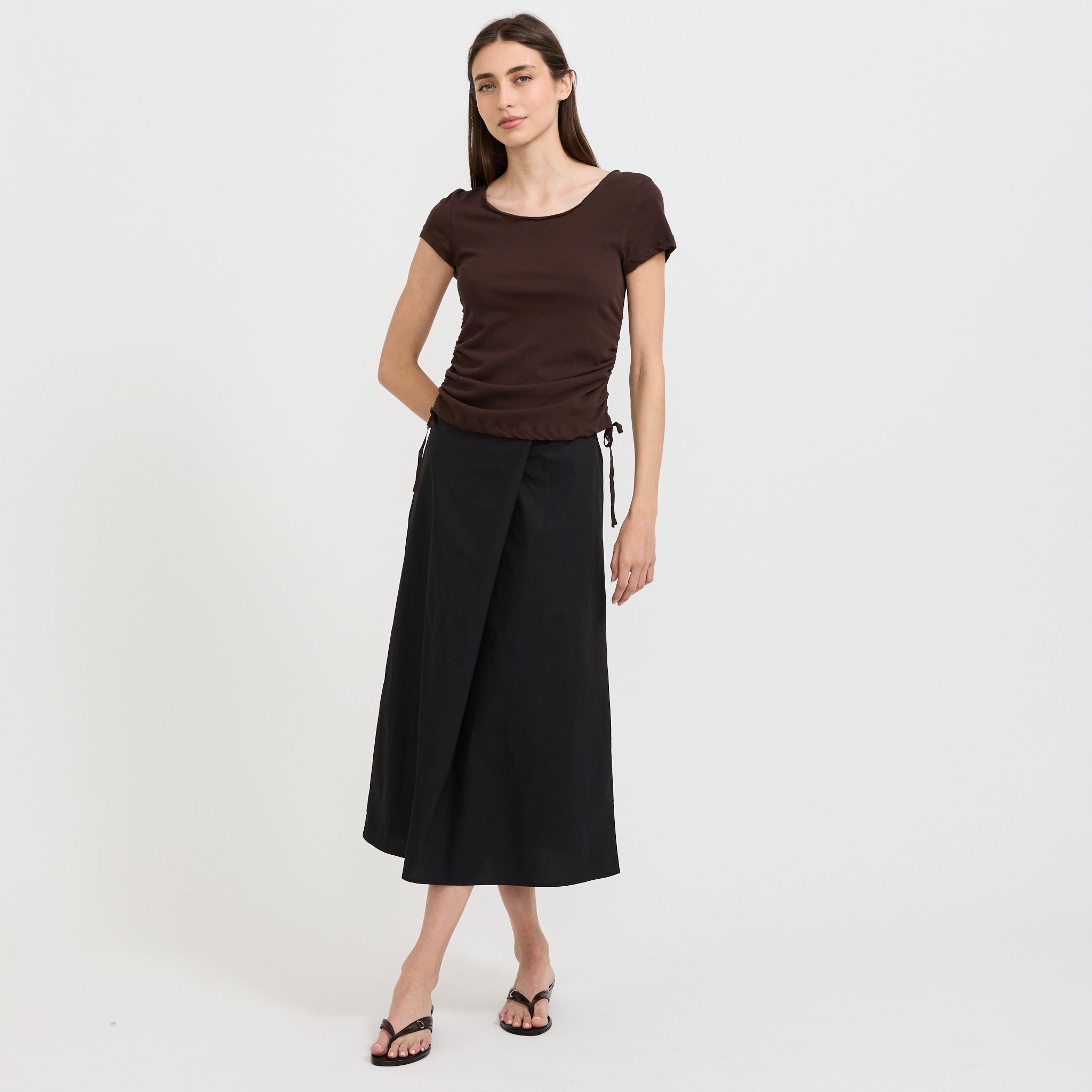 Draw Side Tee Brown