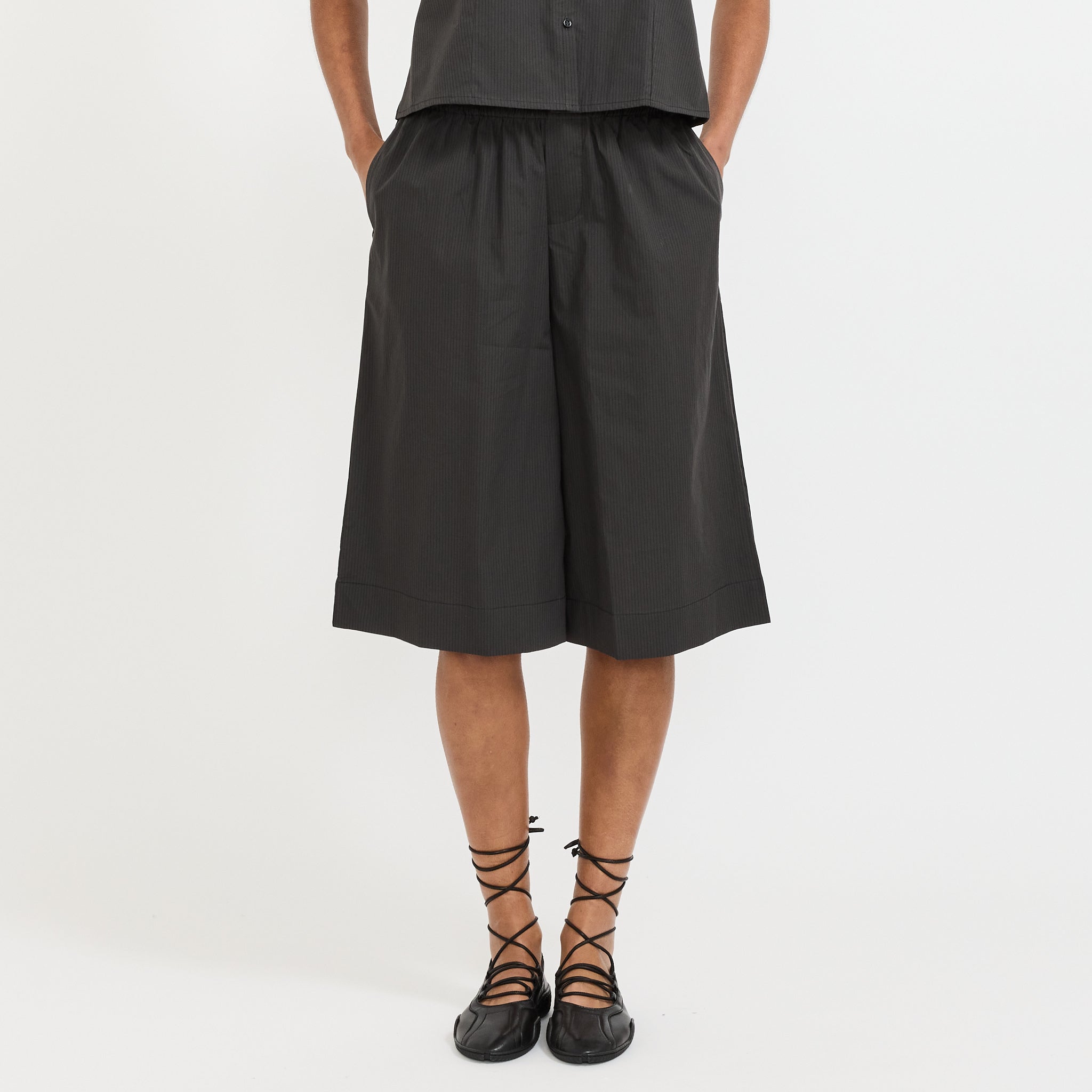 Long Lounger Black Stripe