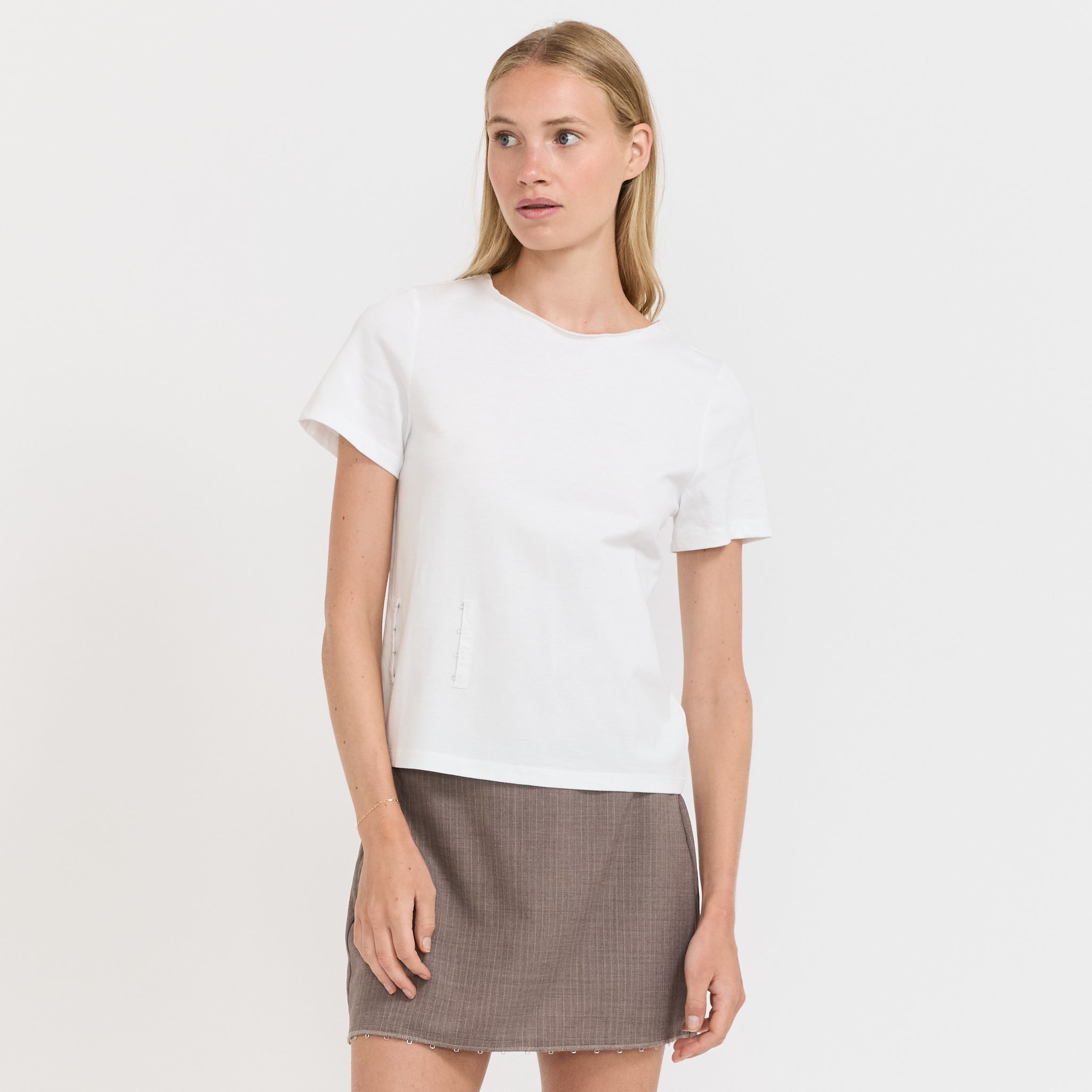 Deiji Studios | Pinch Tee White | Maplestore