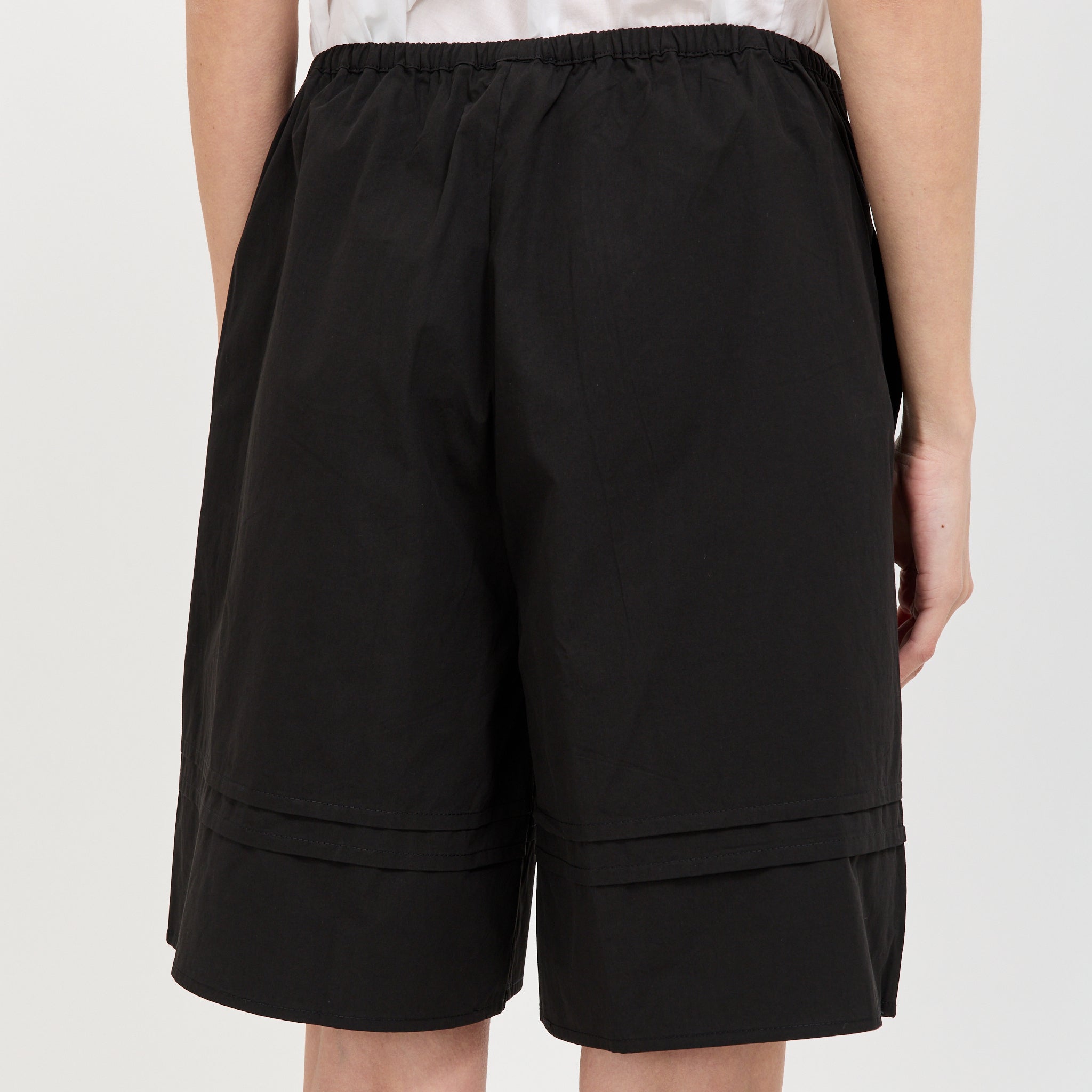 Pintuck Short Black