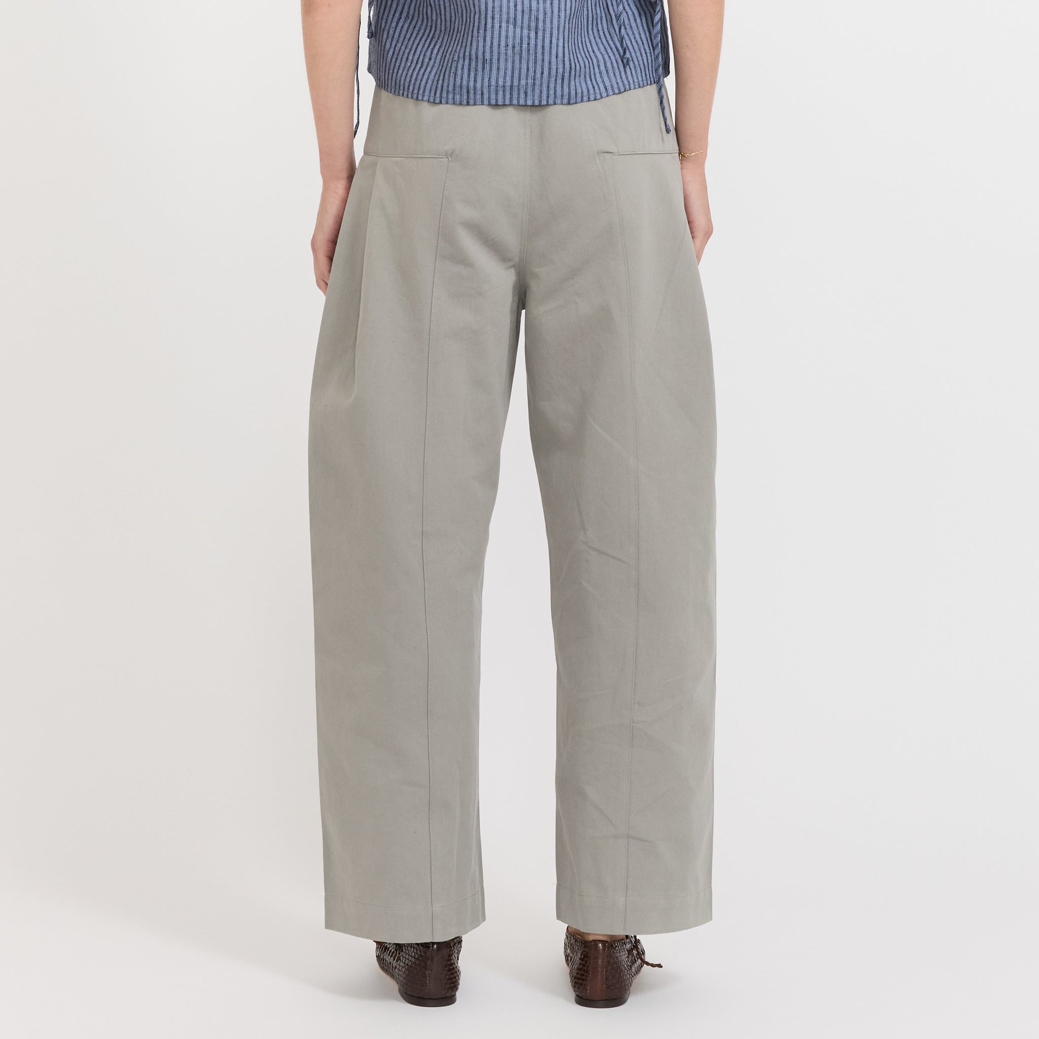 Deiji Studios | Pleat Pant Sage Grey | Maplestore