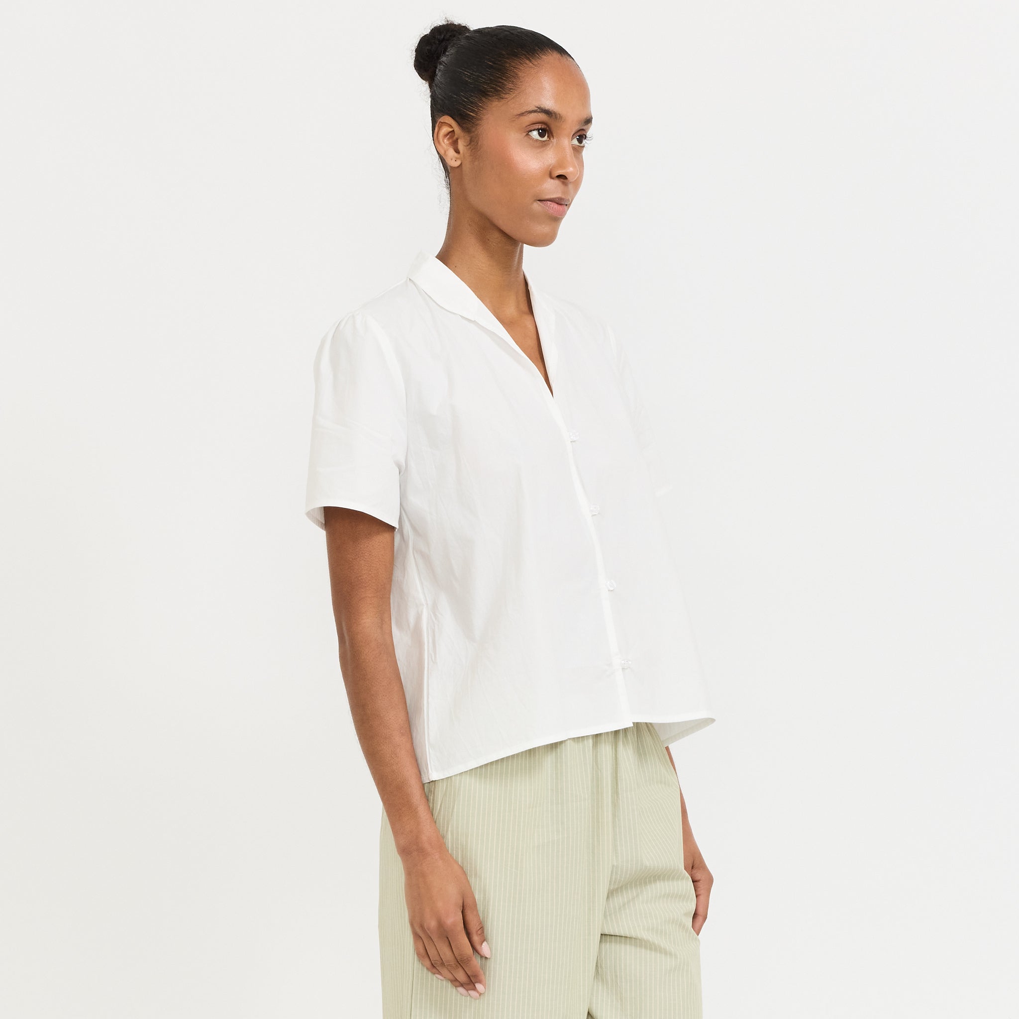 Sails Top White