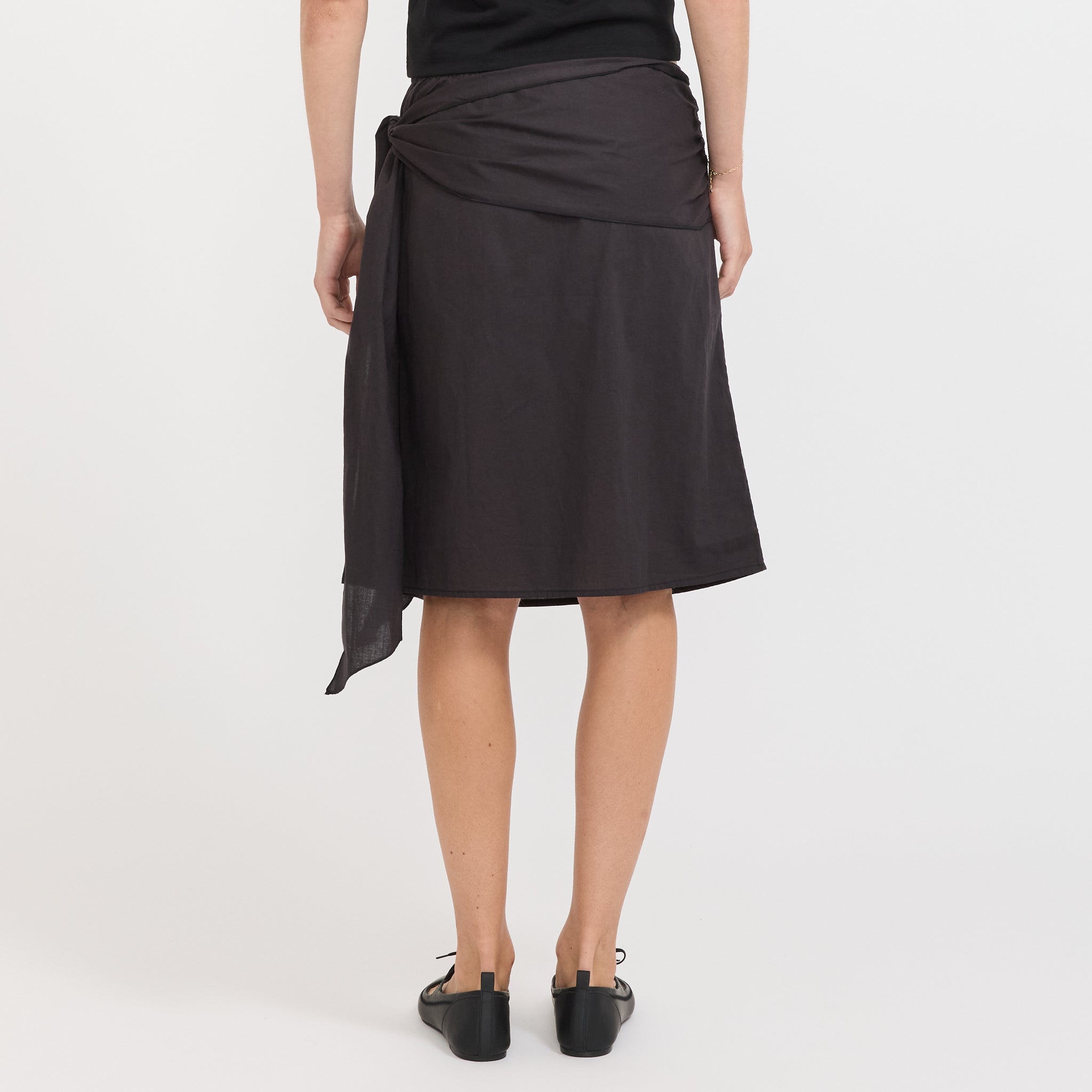 Deiji Studios | Scarf Midi Skirt Black | Maplestore