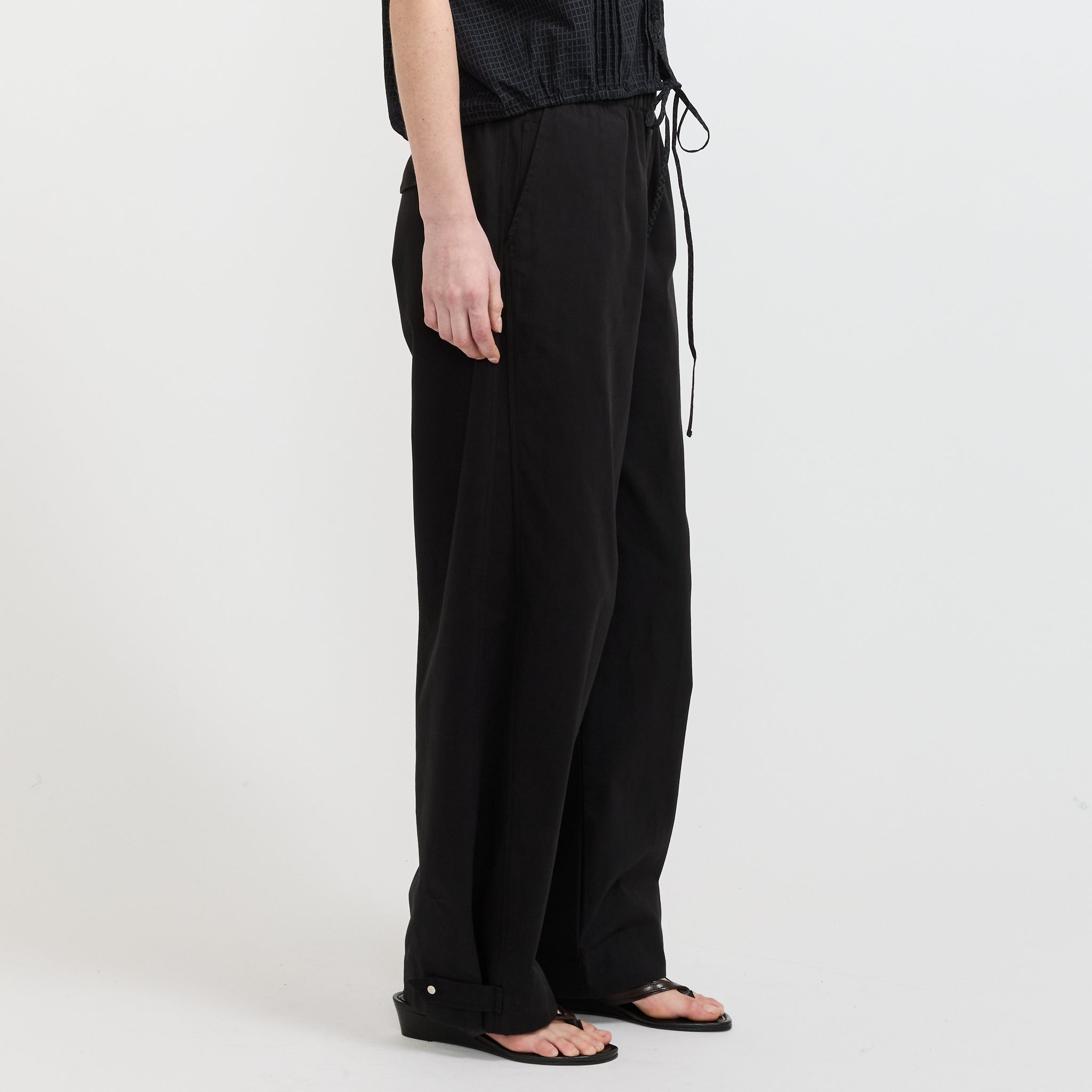 Snap Tab Pant Black