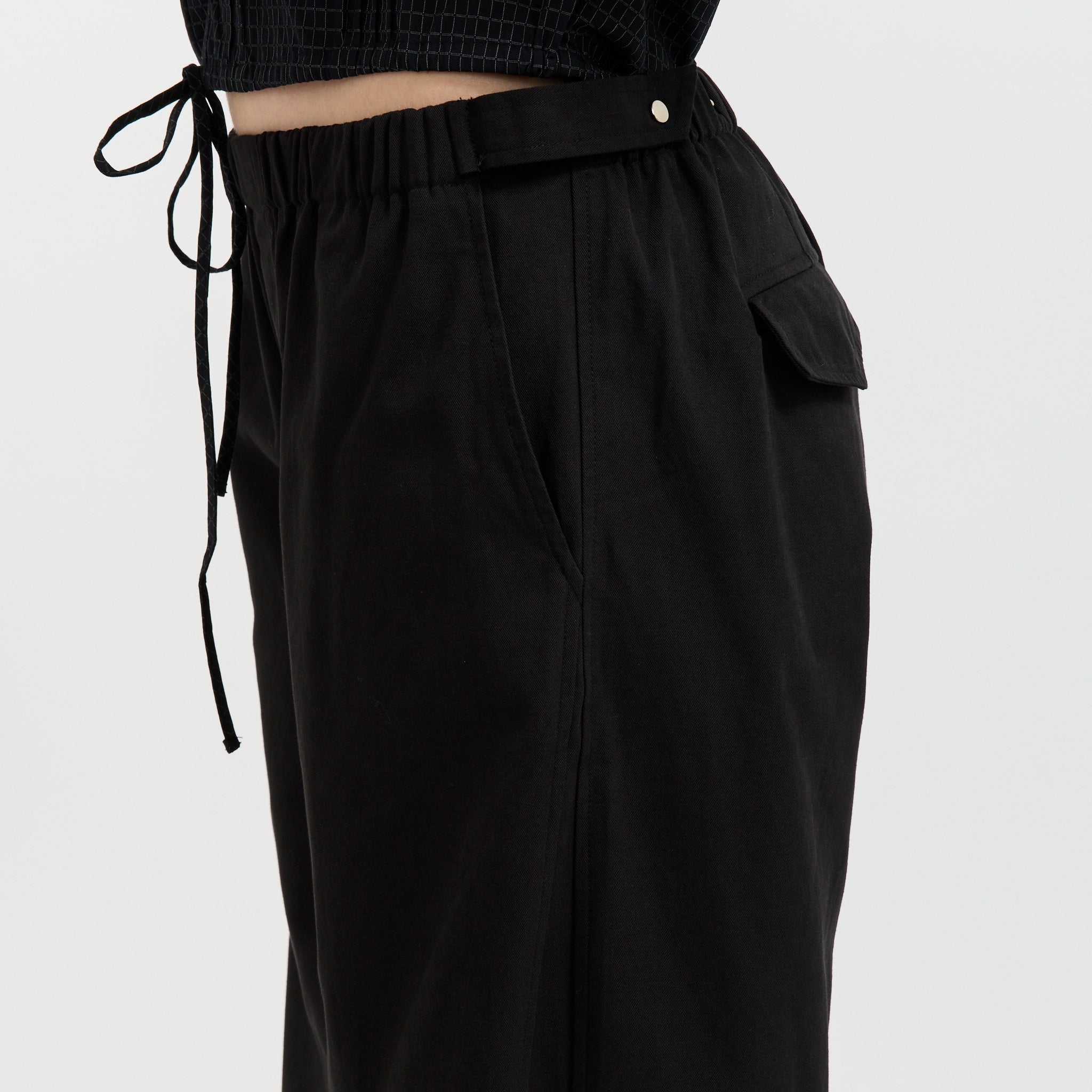 Snap Tab Pant Black
