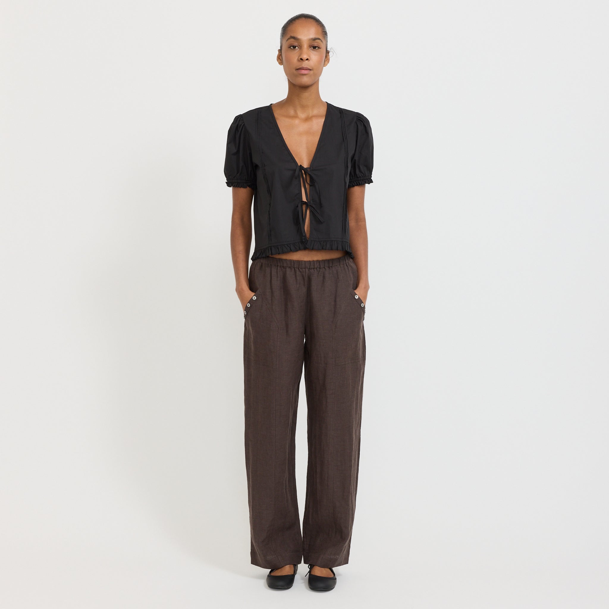 Pintuck Top Black | Maplestore