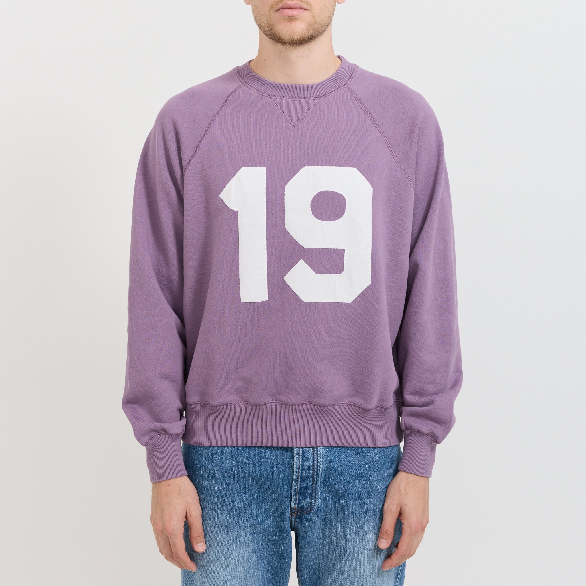 Raglan Sweatshirt '1977' Applique Faded Purple
