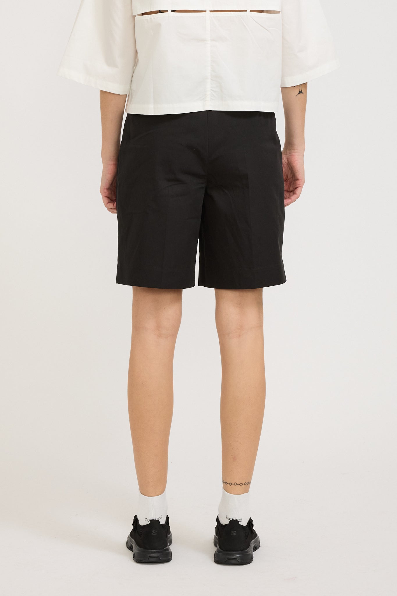 Dunst | Bermuda Chino Shorts Black | Maplestore