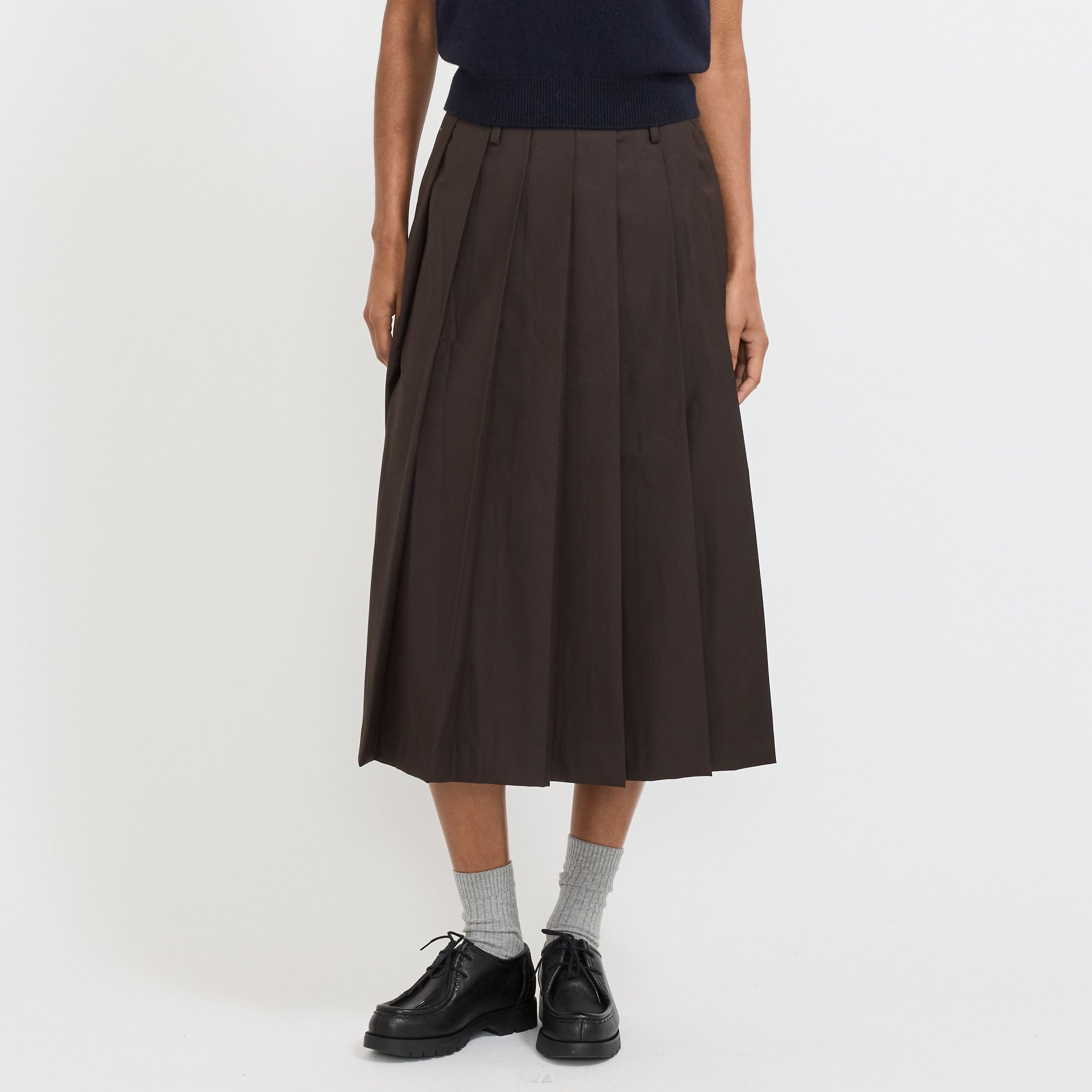 Dunst | Pleats Long Skirt Dark Brown | Maplestore